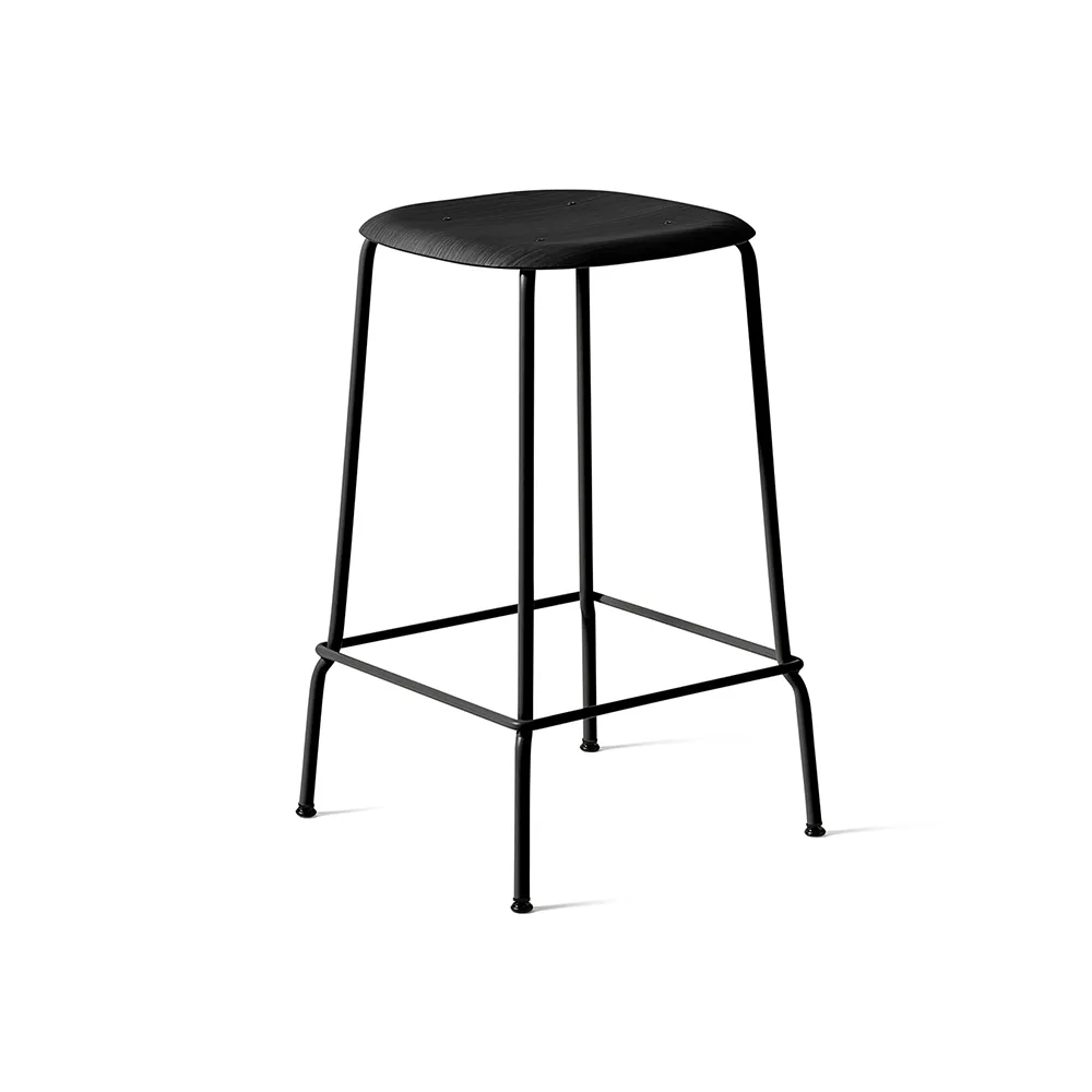 Soft Edge 30 Low bar stool, Black oak-black steel frame HAY