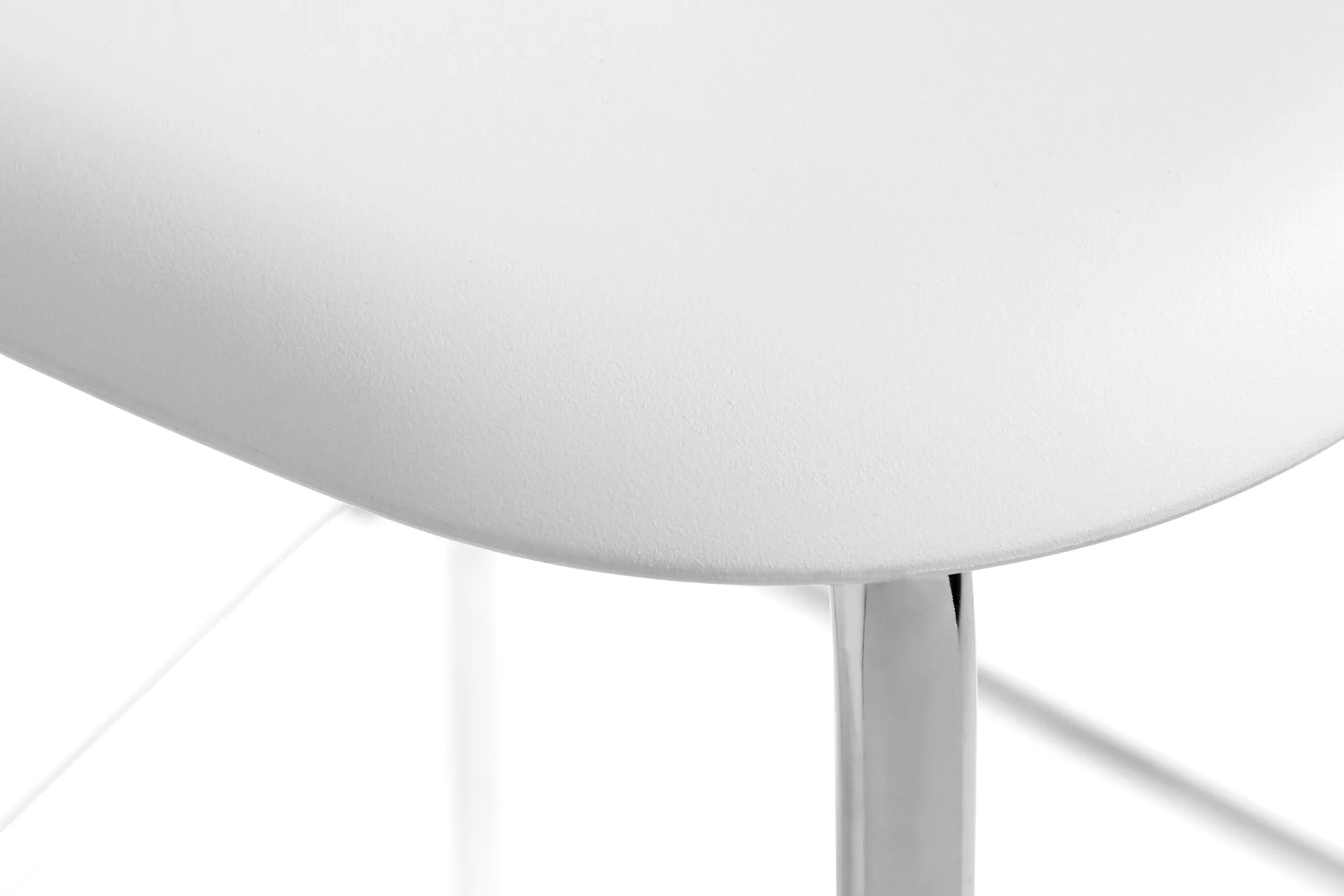 Soft Edge 85 Low bar stool, White-chrome frame HAY