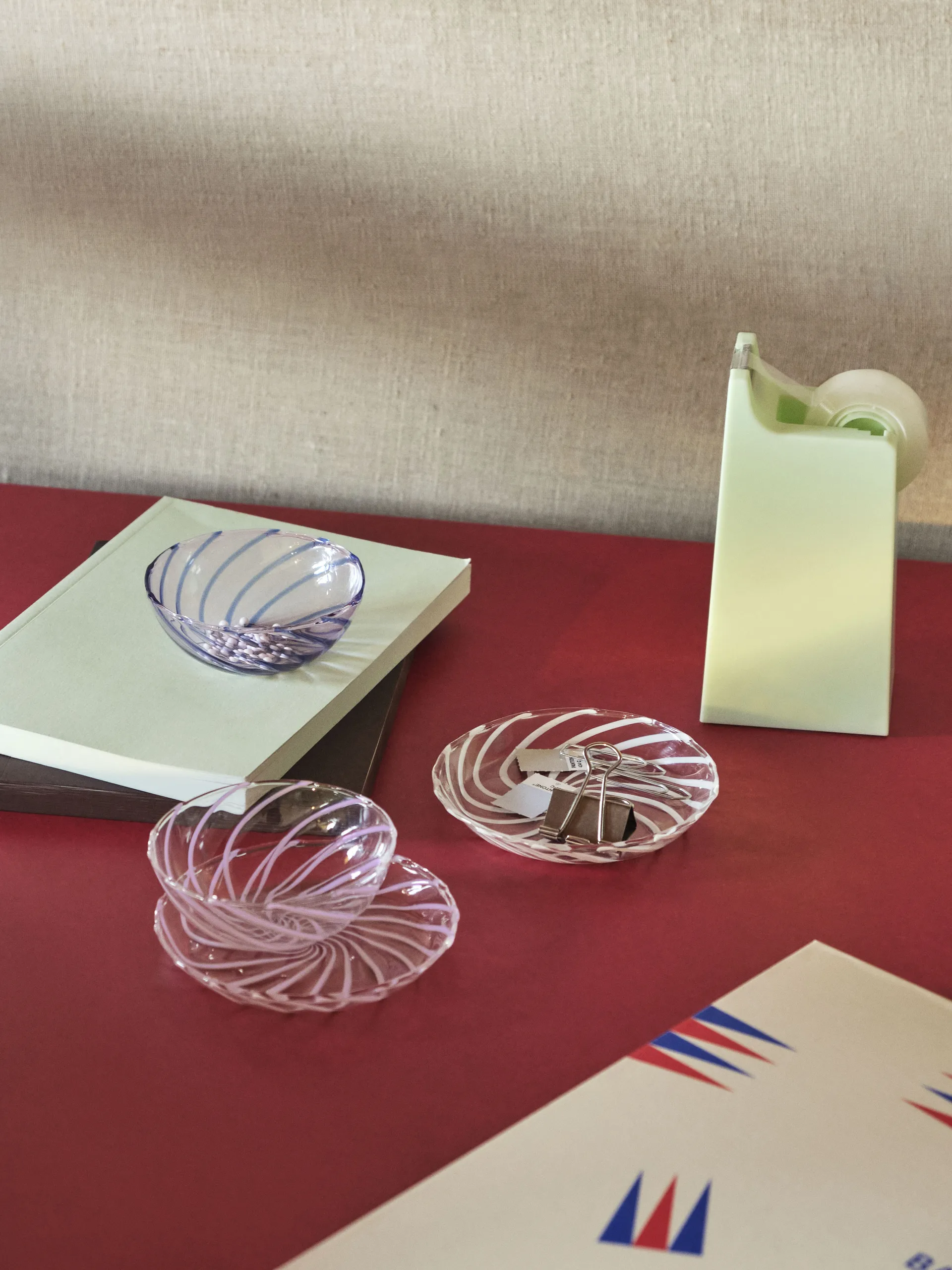 Spin saucer Ø11 cm 2-pack, Clear-white rand HAY