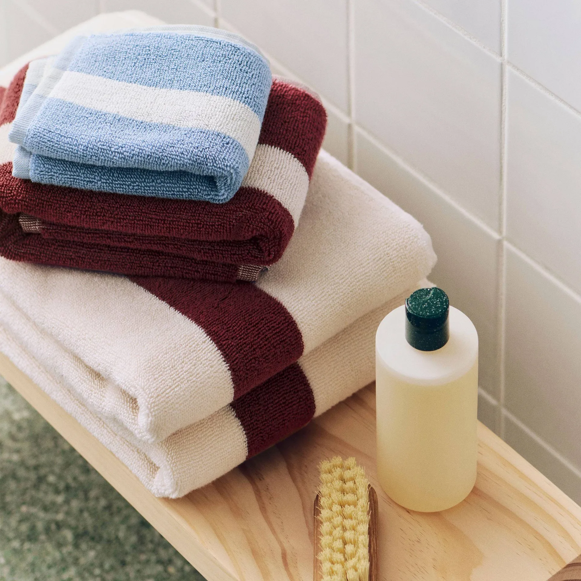 Stripe towel, Burgundy, 40x60 cm HAY