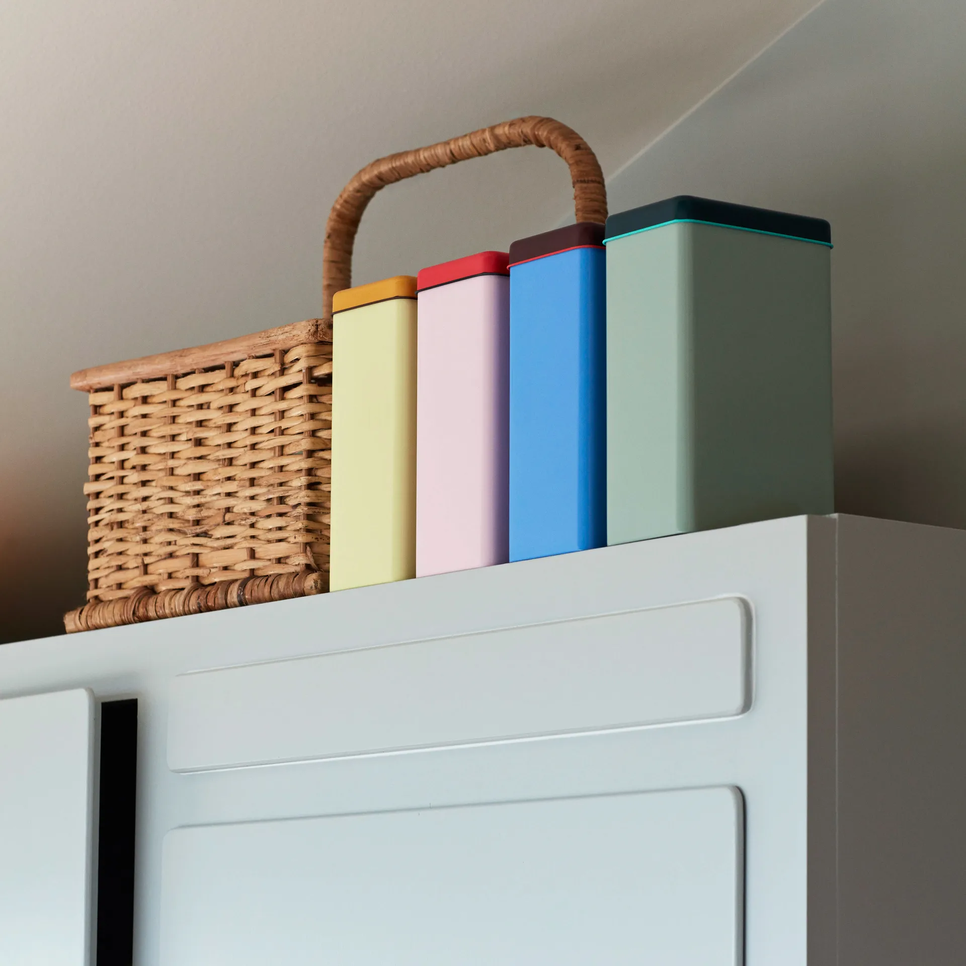 Tin by Sowden tin, Mint HAY