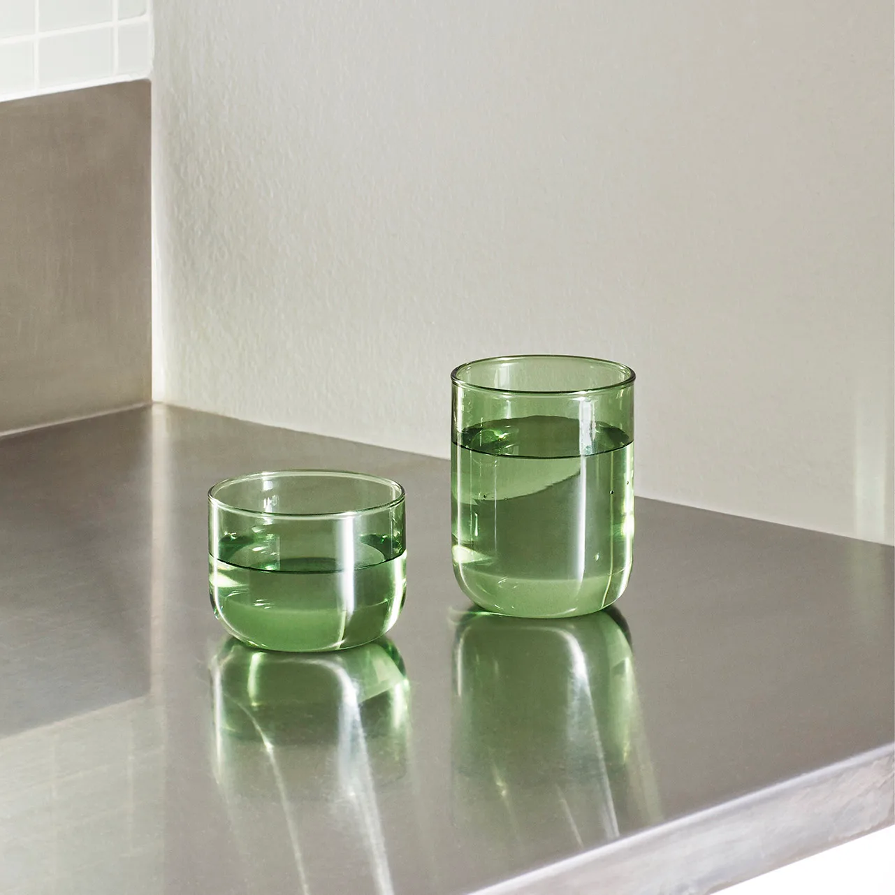Tint tumbler glass 30 cl 2-pack, green HAY