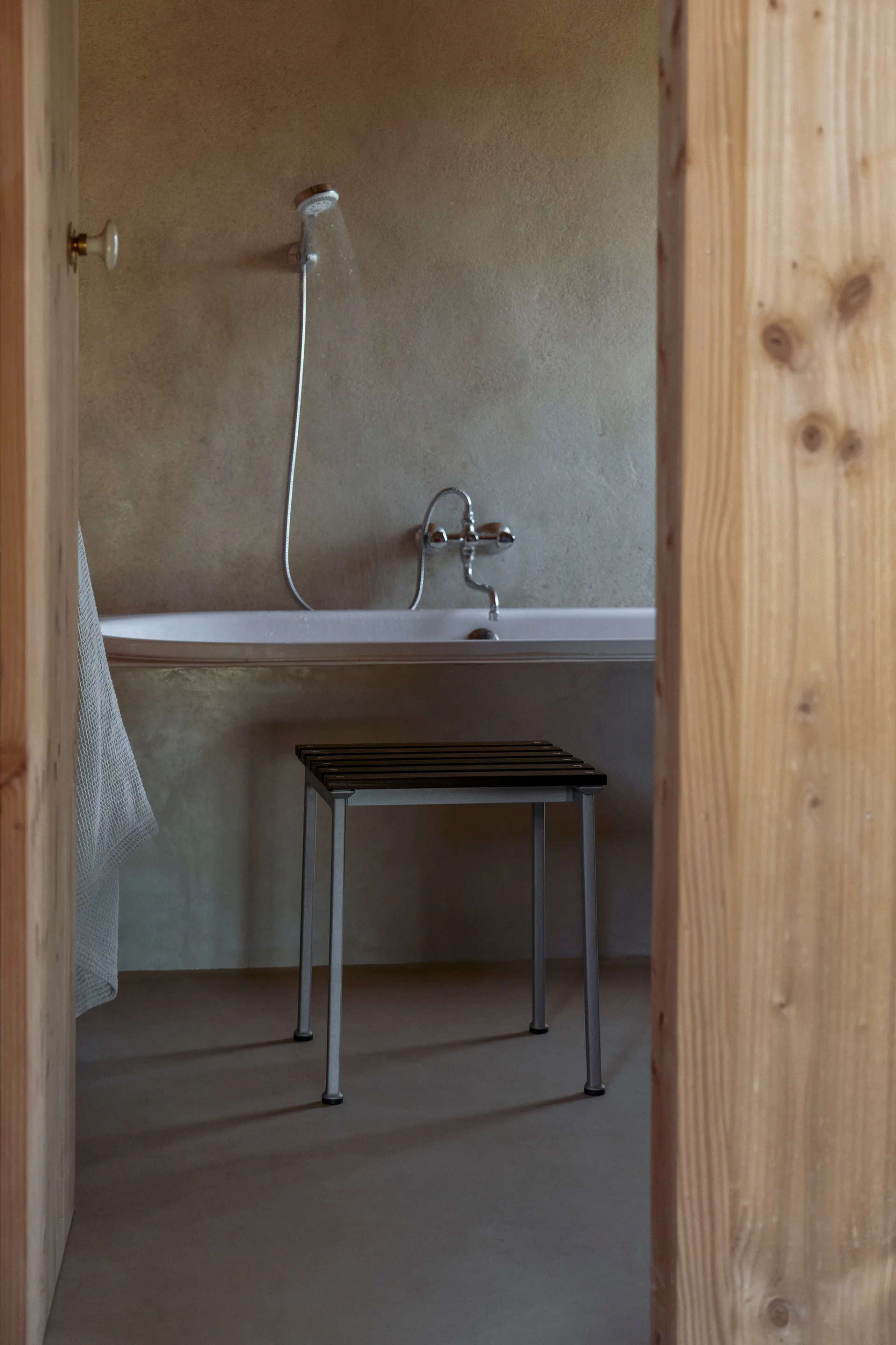 Traverse stool, Oiled ash HAY