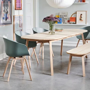 Triangle Leg dining table - Lacquered oak, 250x85 cm - HAY