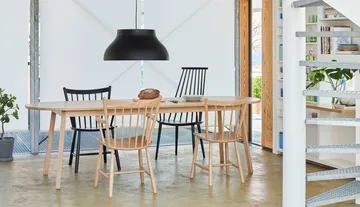 Triangle Leg dining table - Oiled oak, 200x85 cm - HAY