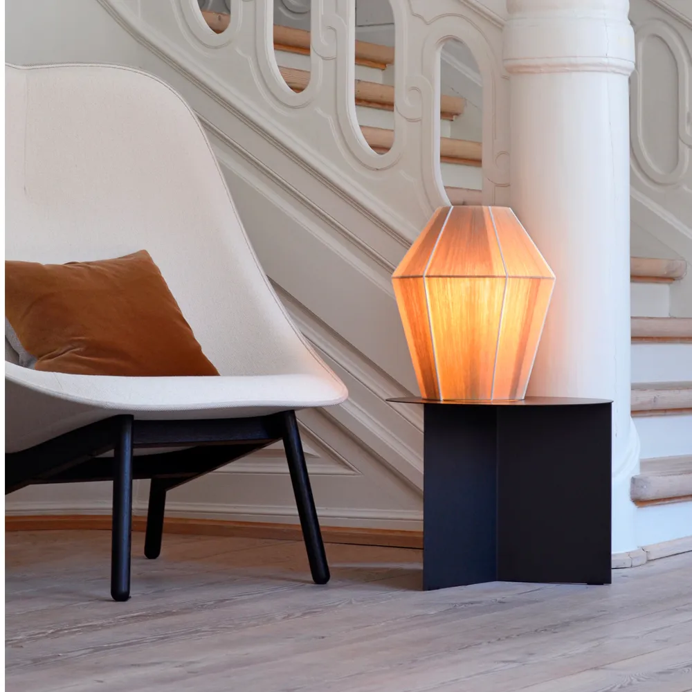 Uchiwa lounge chair, Black/white-black oak-black leather HAY