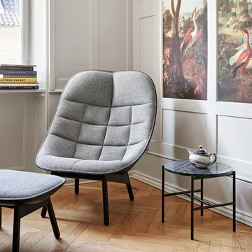 Uchiwa Quilt lounge chair - 12 clementine-black oak-black leather - HAY