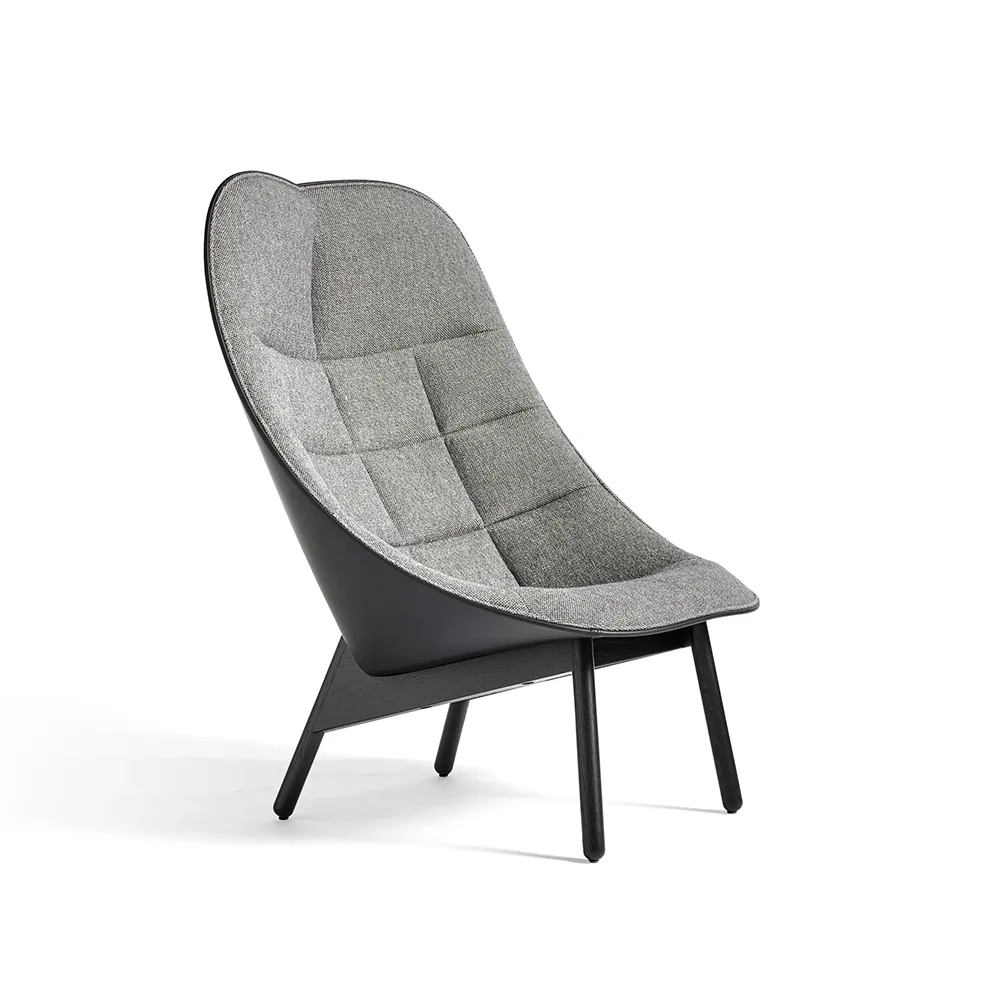 Uchiwa Quilt lounge chair, 307-201 grey-black oak-black leather HAY
