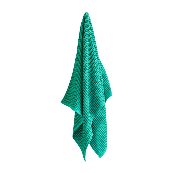 Waffle bath towel 70x140 cm - Emerald green - HAY