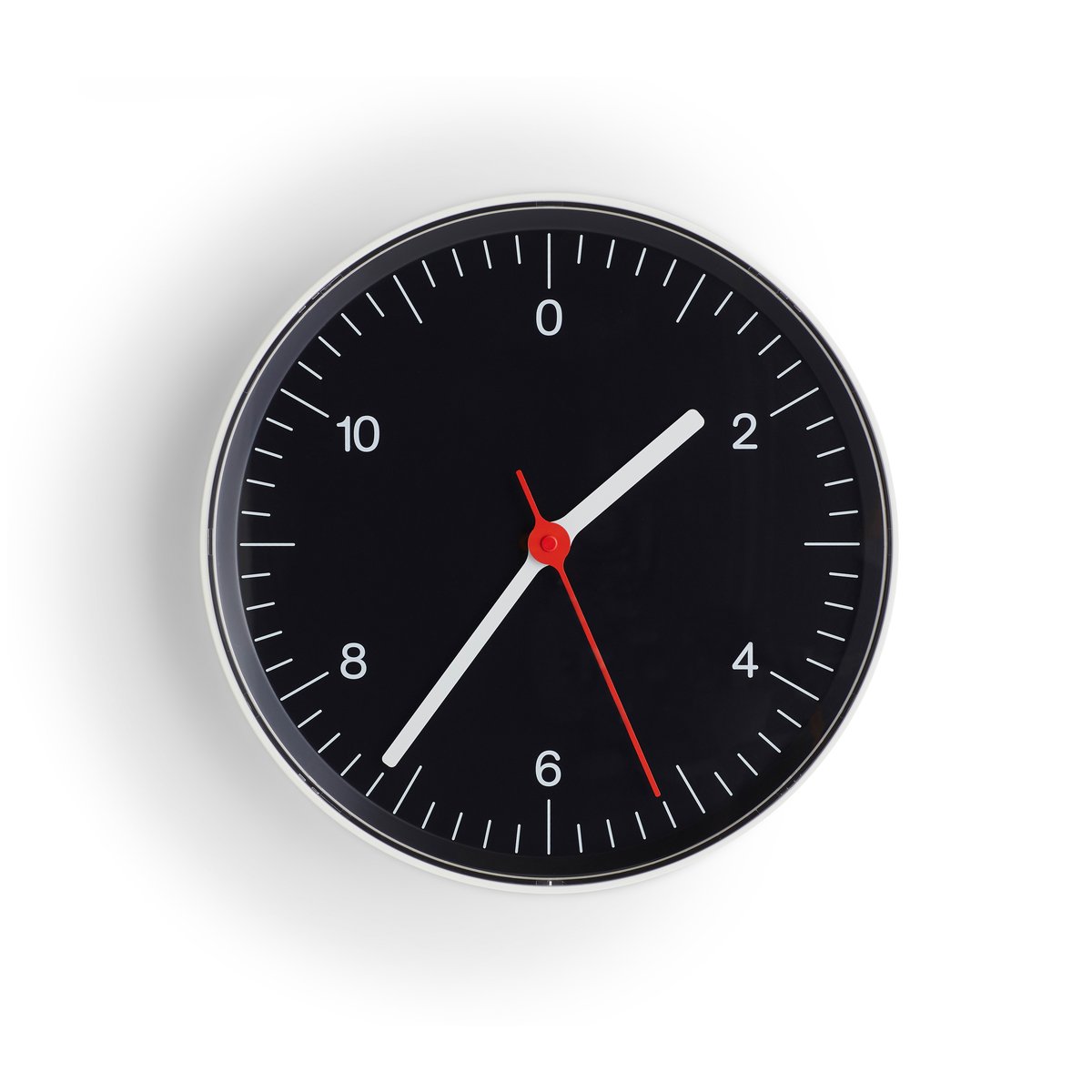 HAY Wall Clock o26.5 cm Black | Scandinavian Design | Wall clocks | Black