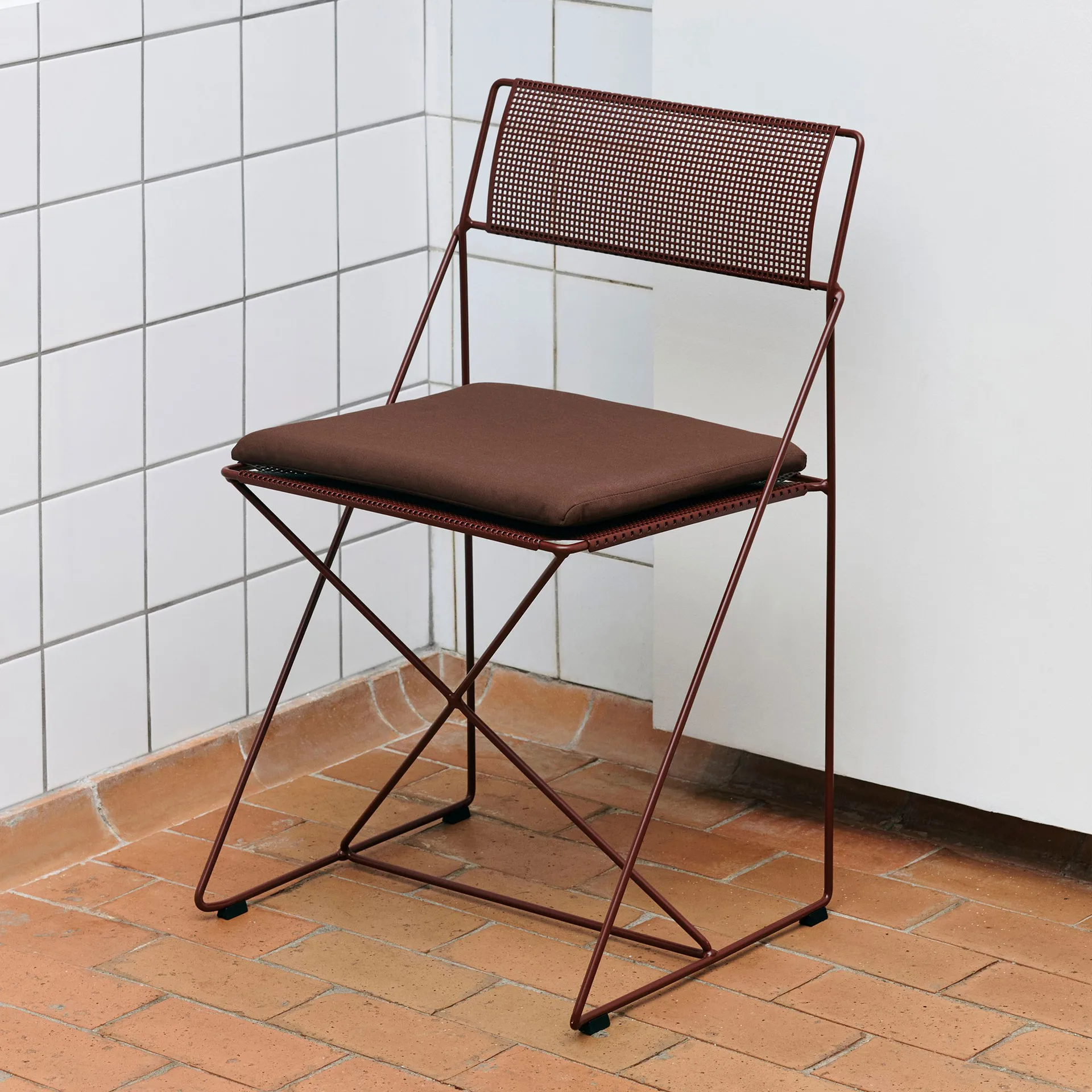 X-Line Indoor Outdoor chair, Iron red HAY