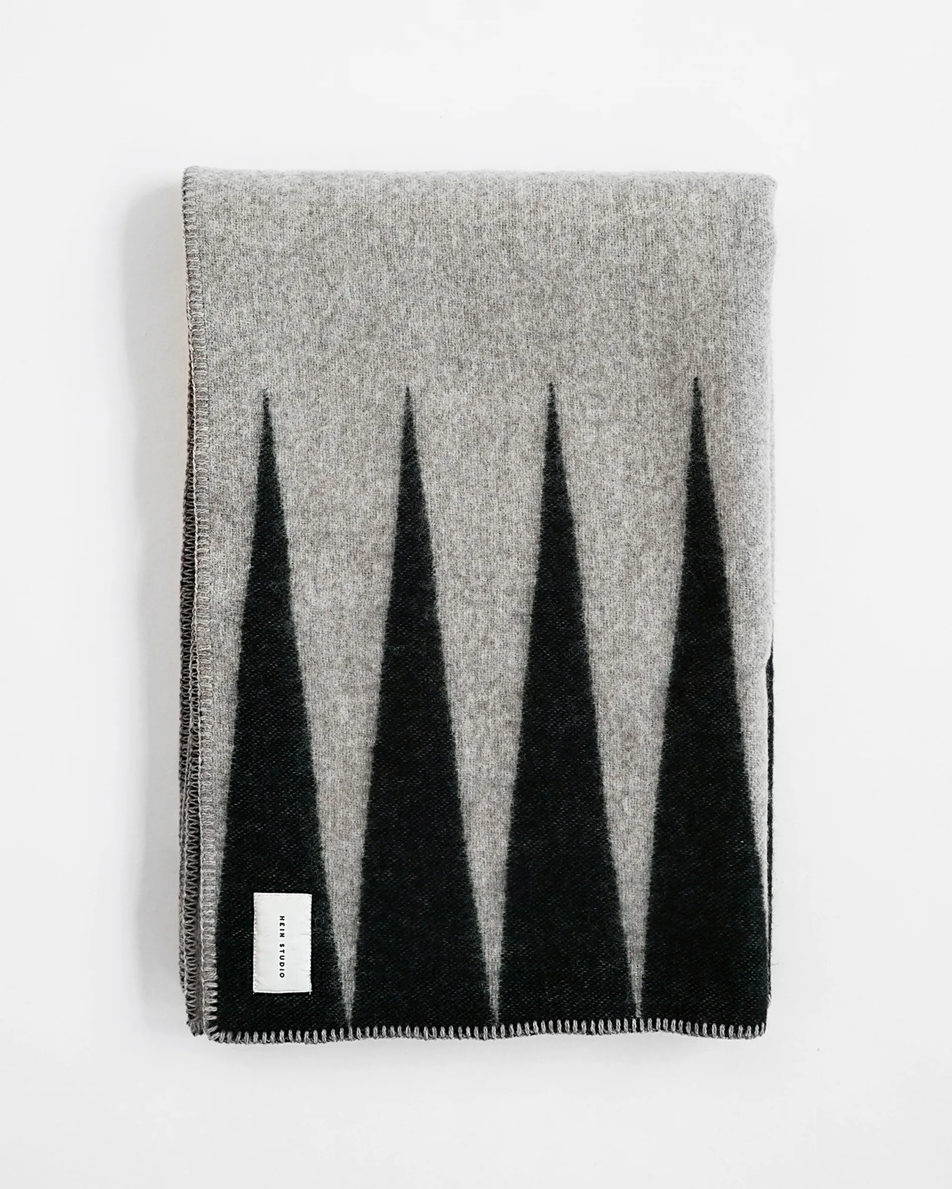 Ihalo blanket 130x180 cm, No. 01 Hein Studio