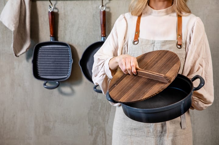Cast iron casserole dish with wooden lid - Ø30 cm - Heirol
