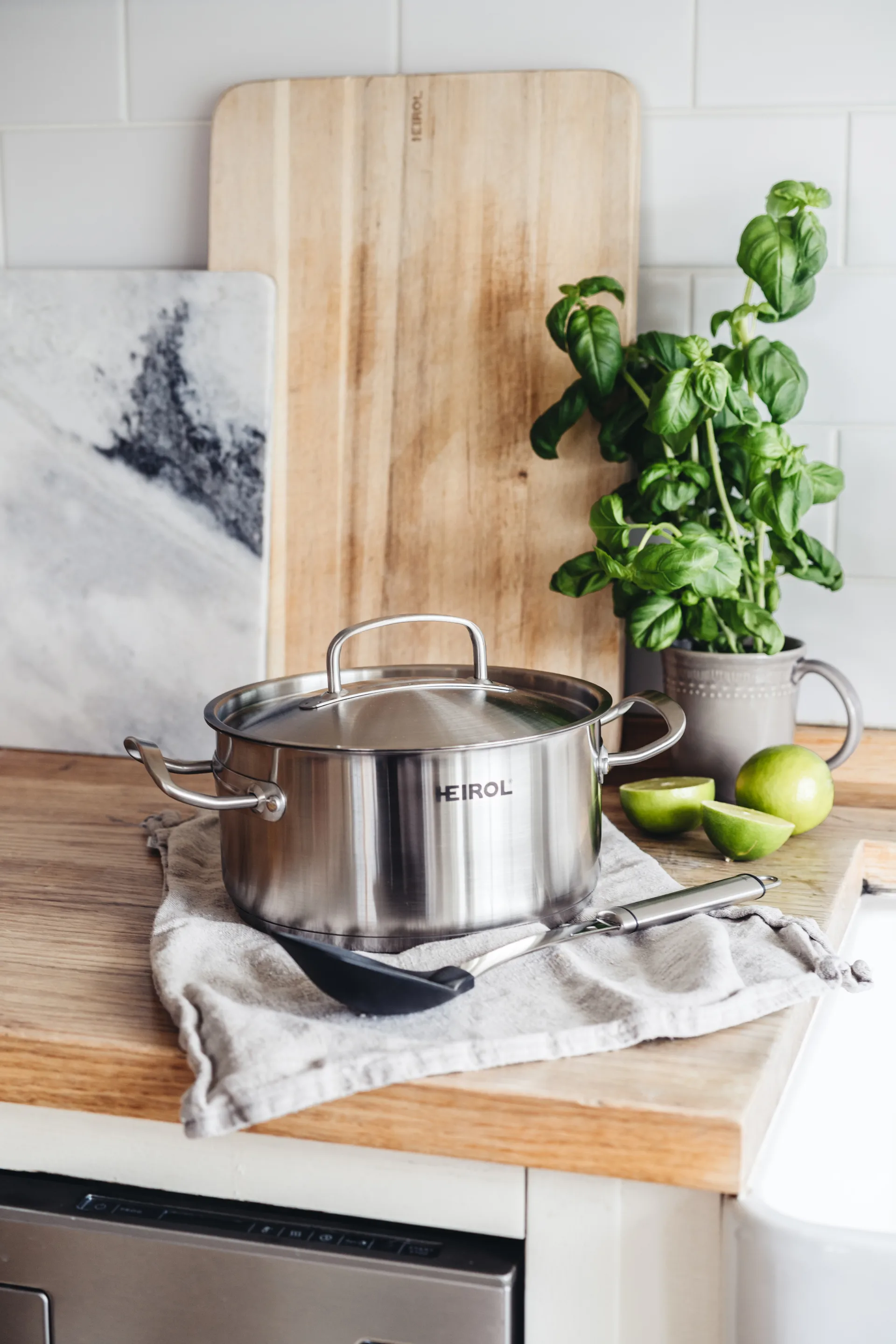 Heirol Cerasafe casserole with lid, 3.2 L Heirol