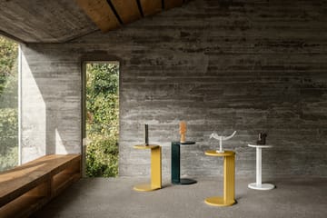 Lolly side table 56 cm - Ochre yellow gloss - Hem