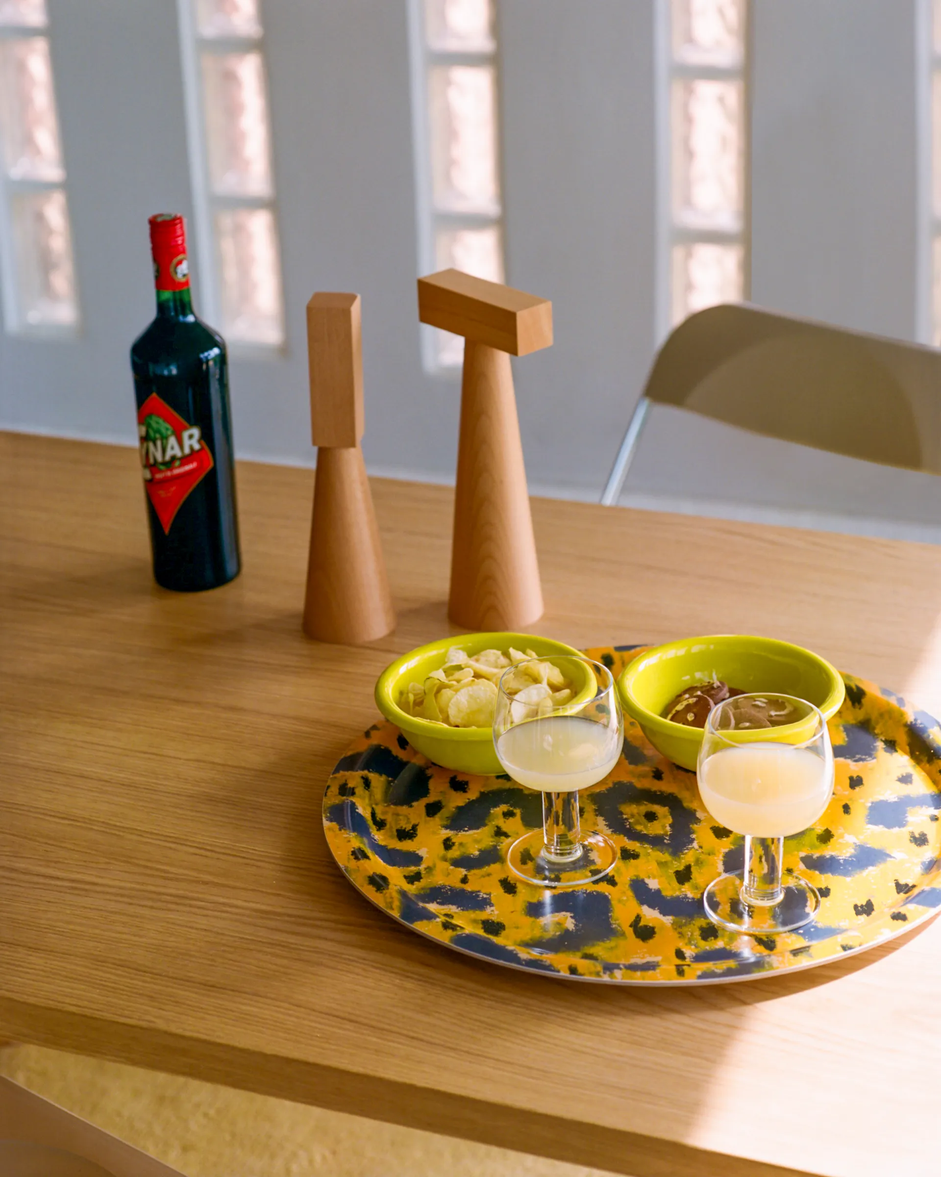 Monster tray Medium Ø49 cm, Ochre yellow-grey-black Hem