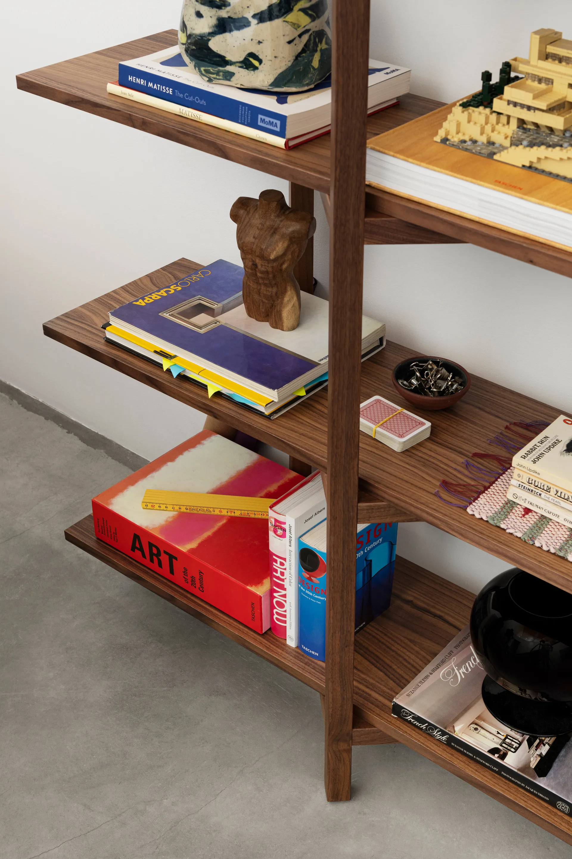 Zig Zag shelf High 175x214 cm, Walnut Hem