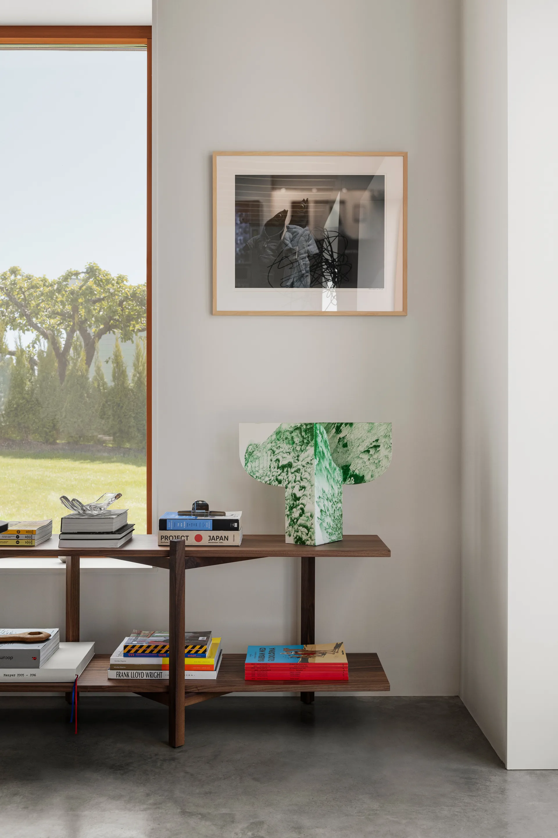 Zig Zag shelf Media 194x57 cm, Walnut Hem