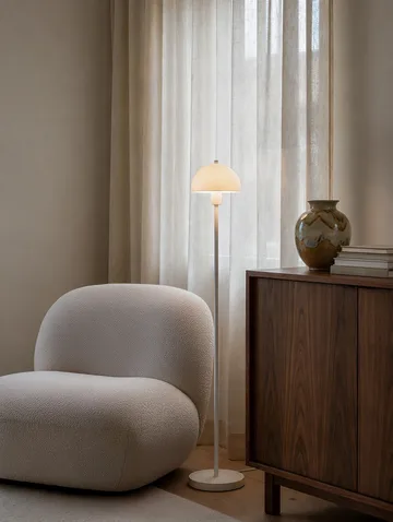 Vienda floor lamp - White-opal glass - Herstal