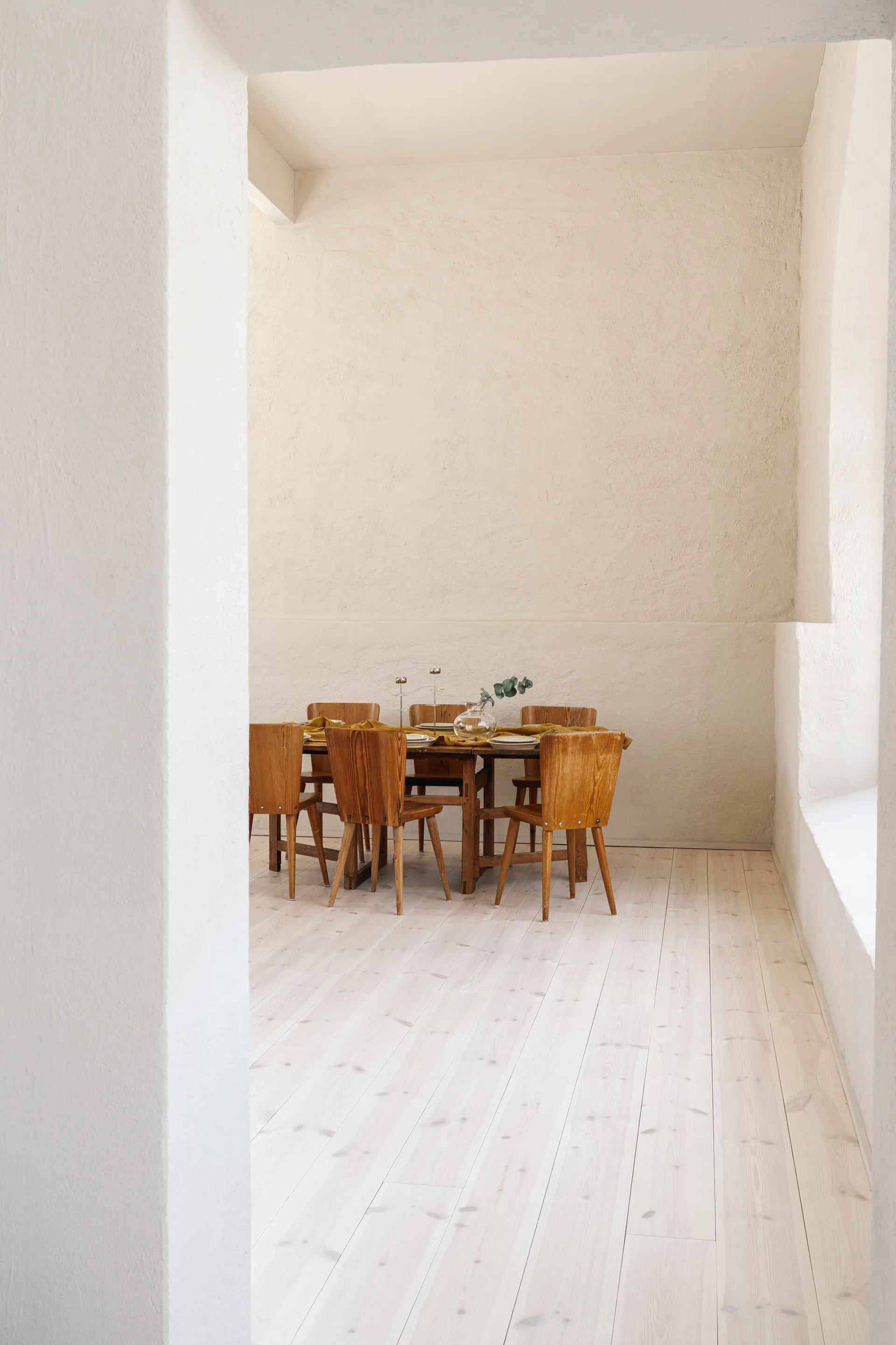 Ninfea Alta candlestick 35 cm, Nickel-plated brass Hilke Collection