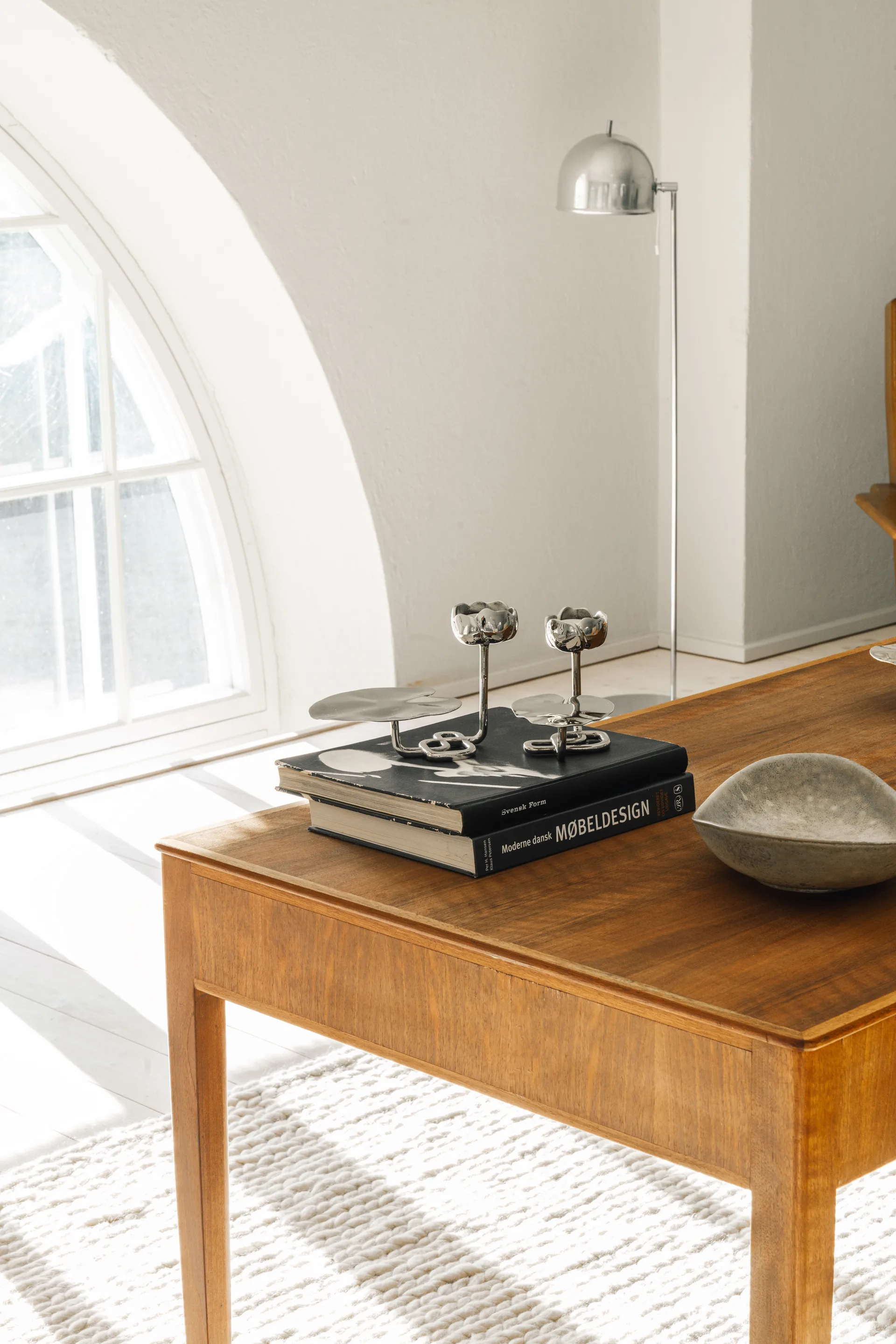 Ninfea No.2 candlestick, Nickel-plated brass Hilke Collection