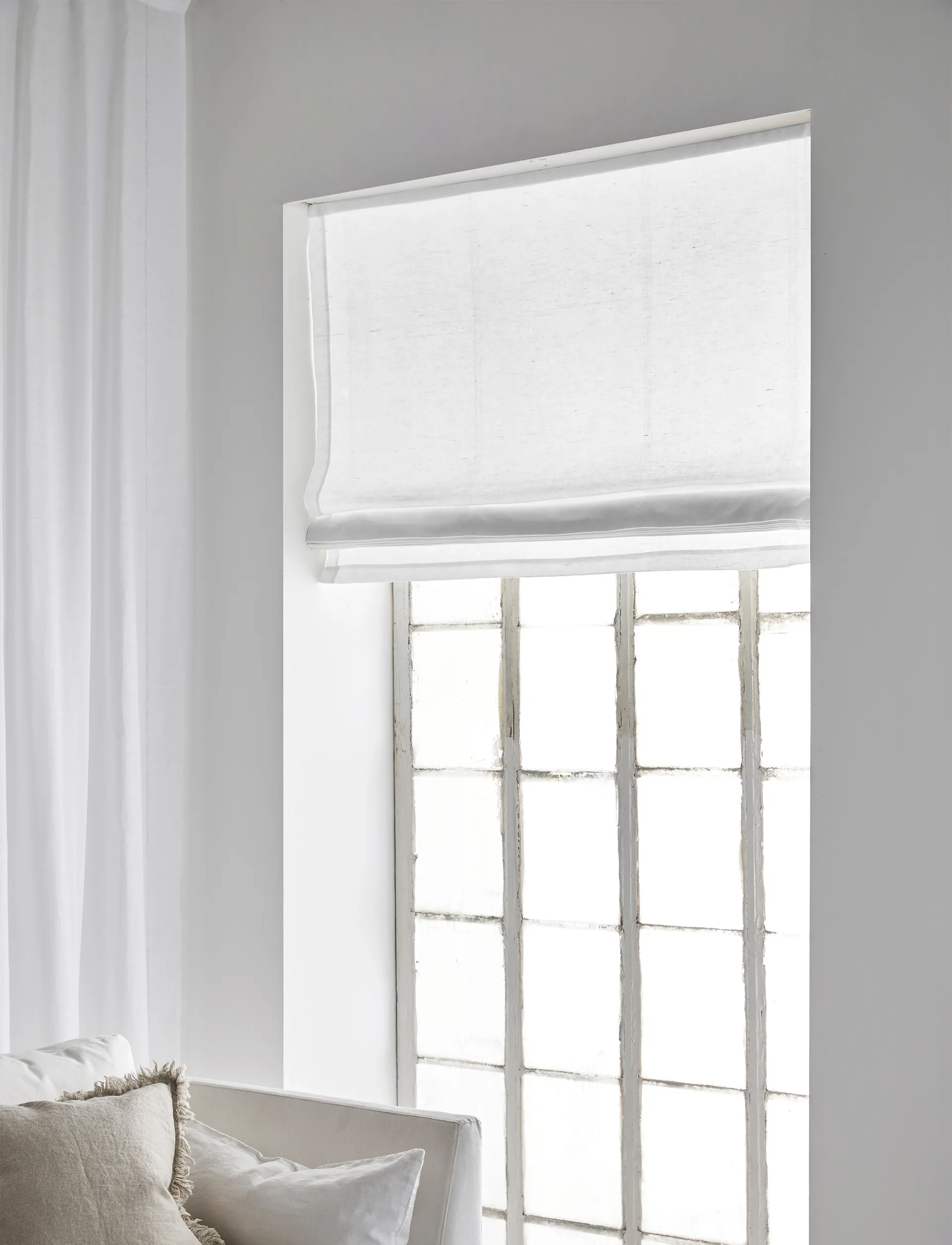 Ebba Roman Blind Optical White, 140x180 cm Himla
