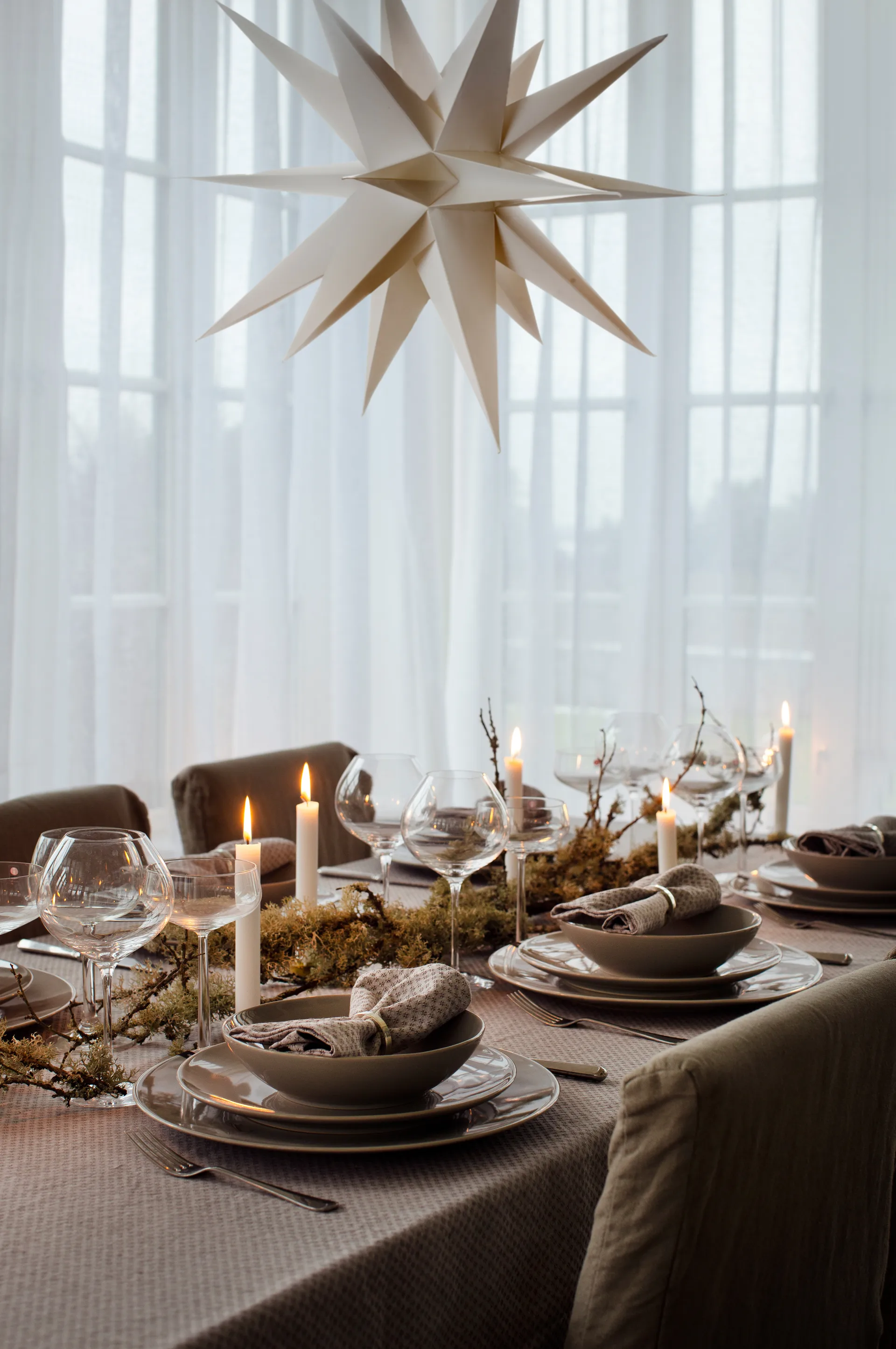 Julia tablecloth 145x250 cm, pewter (grey) Himla