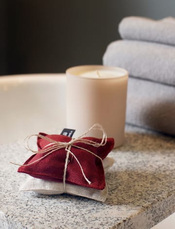 Lavender Scent pillow 9x9 cm - Lingonberry-oatmeal - Himla