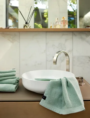 Lina towel - Aqua, 100x150 cm - Himla