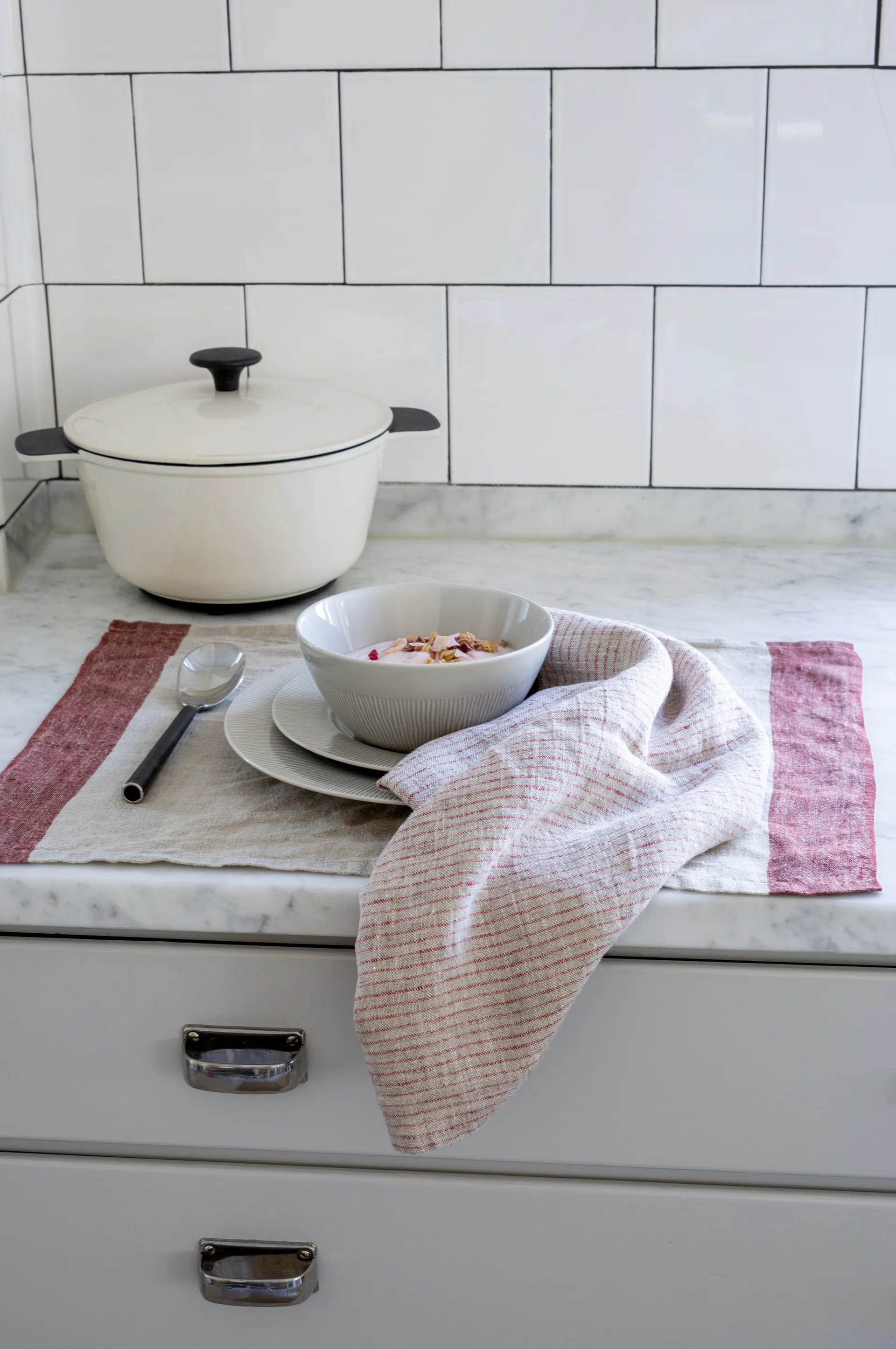 Linus kitchen towel 50x70 cm 2-pack
, True red-natural Himla