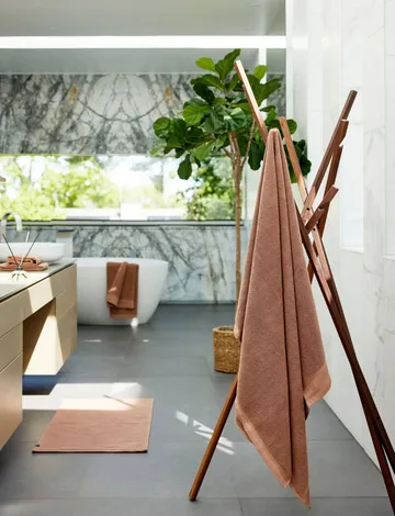 Love bathroom mat 70x110 cm - Grounded (pink) - Himla