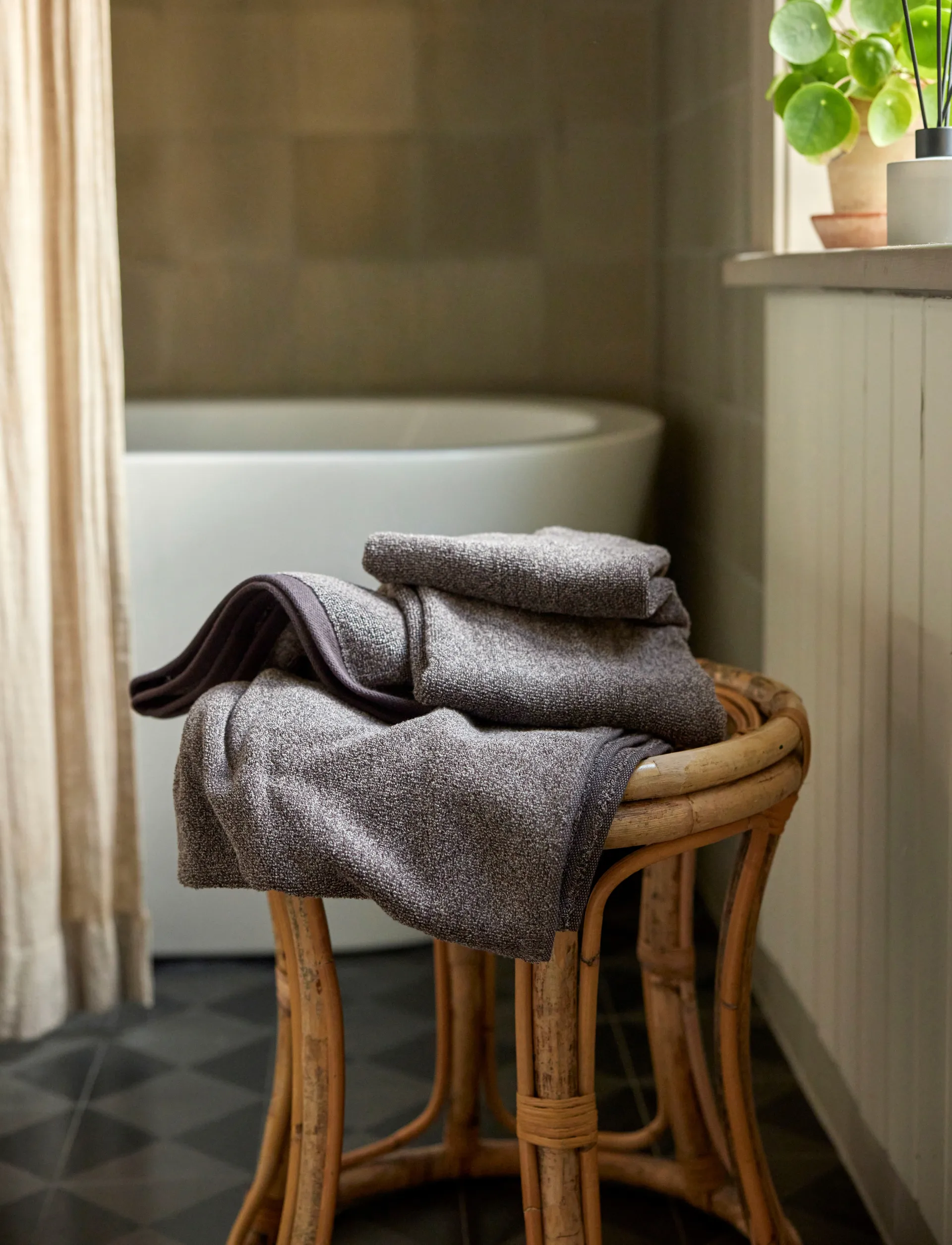 Maurice towel stones, 100x150 cm Himla