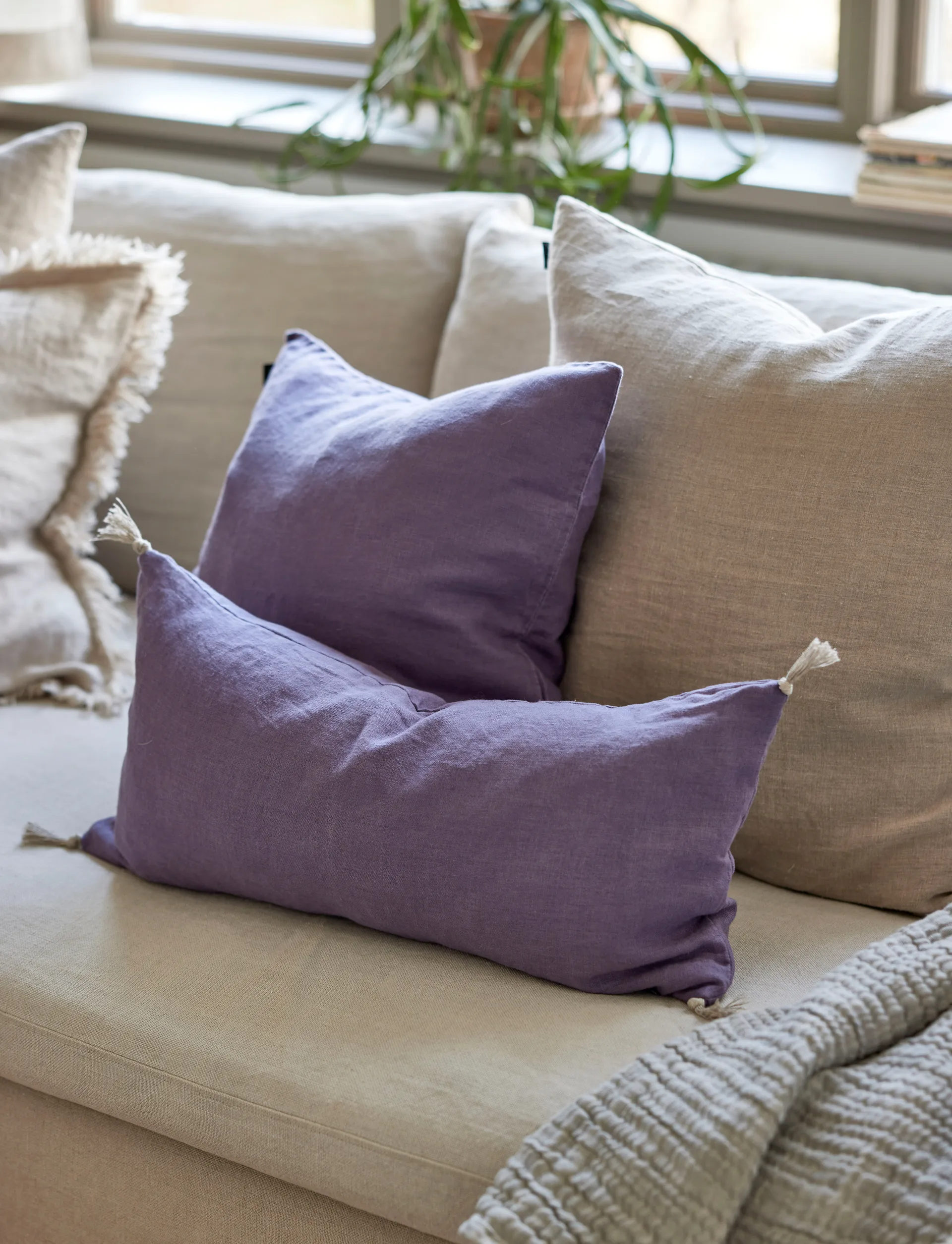 Sunshine cushion cover tassel 30x60 cm, Lavender Himla