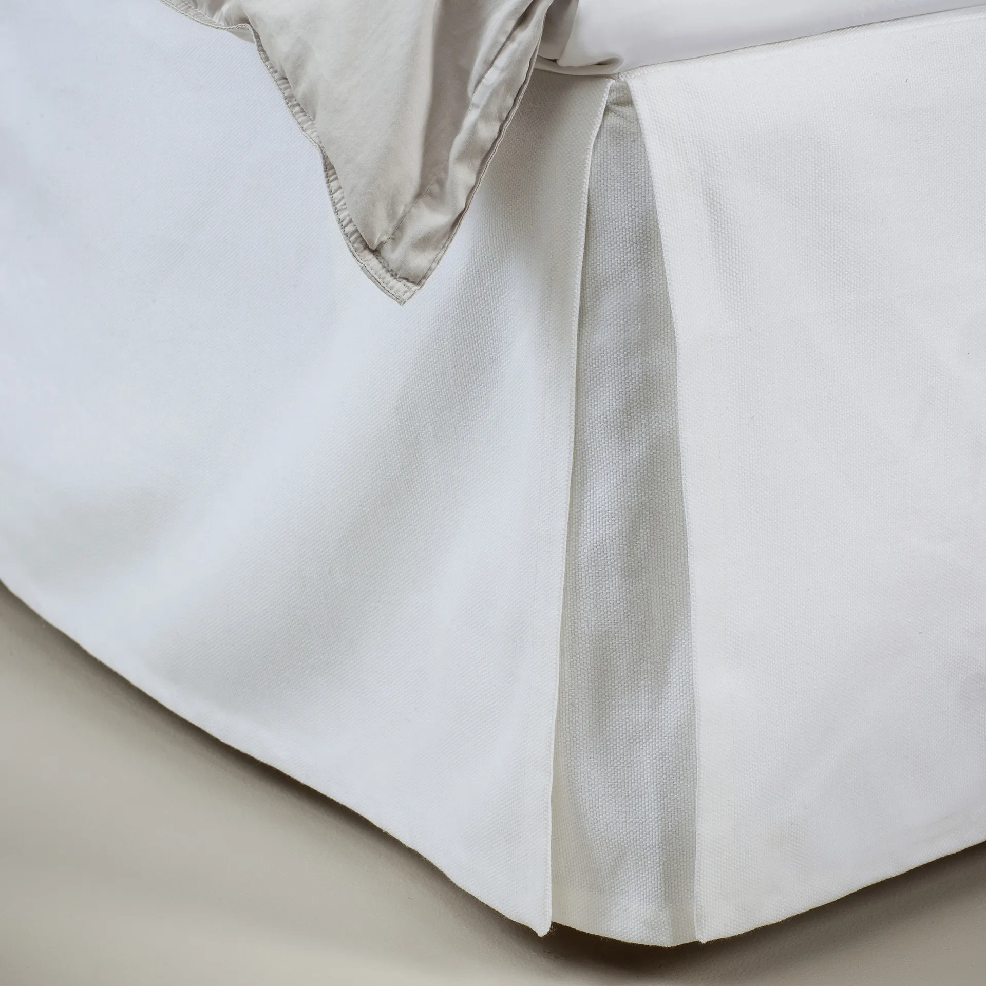 Weeknight bed skirt 160x220x52 cm, White Himla