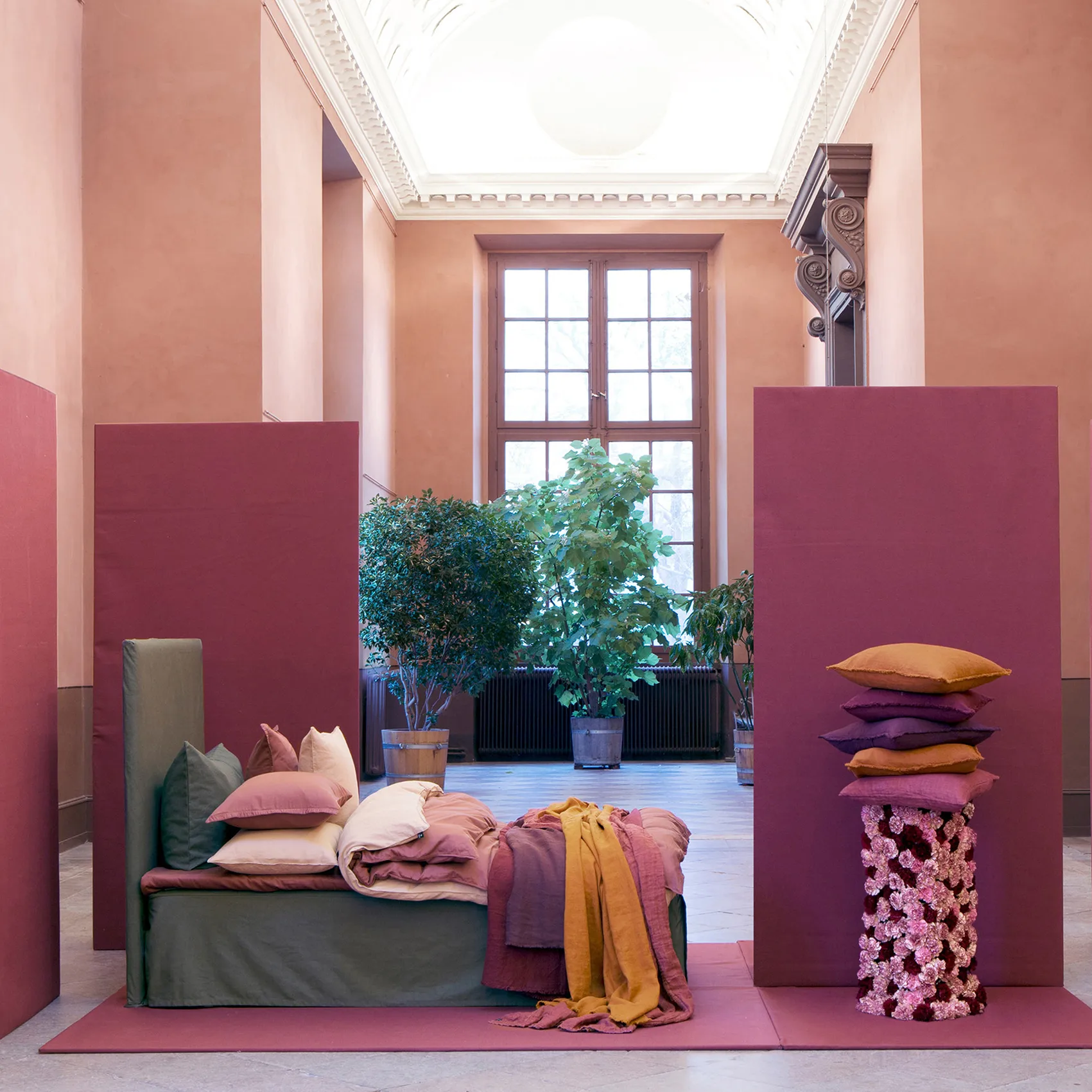 Weoaknight bed skirt 90x220x42 cm, Charcoal Himla