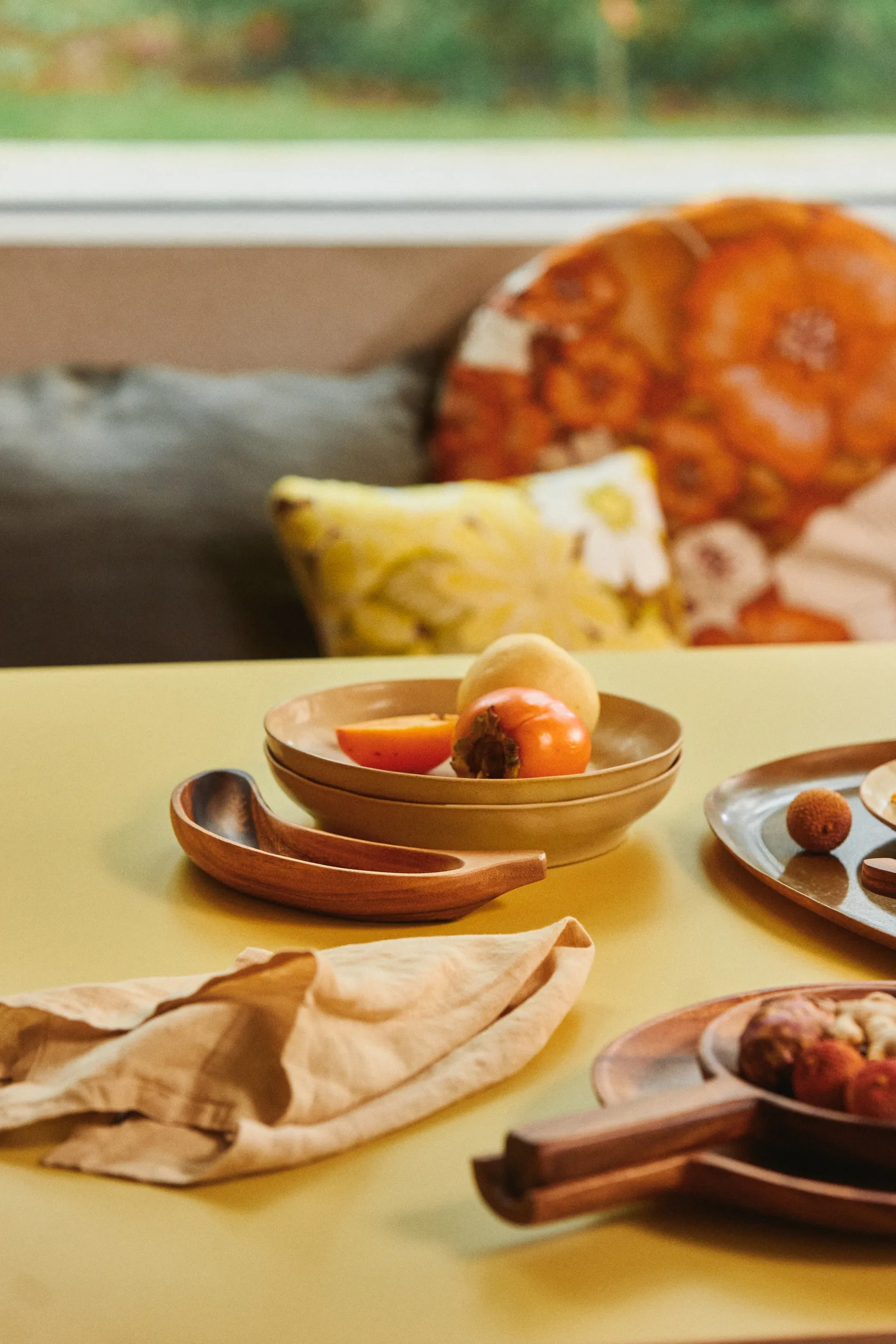 HKliving bowl banana, Acacia HKliving