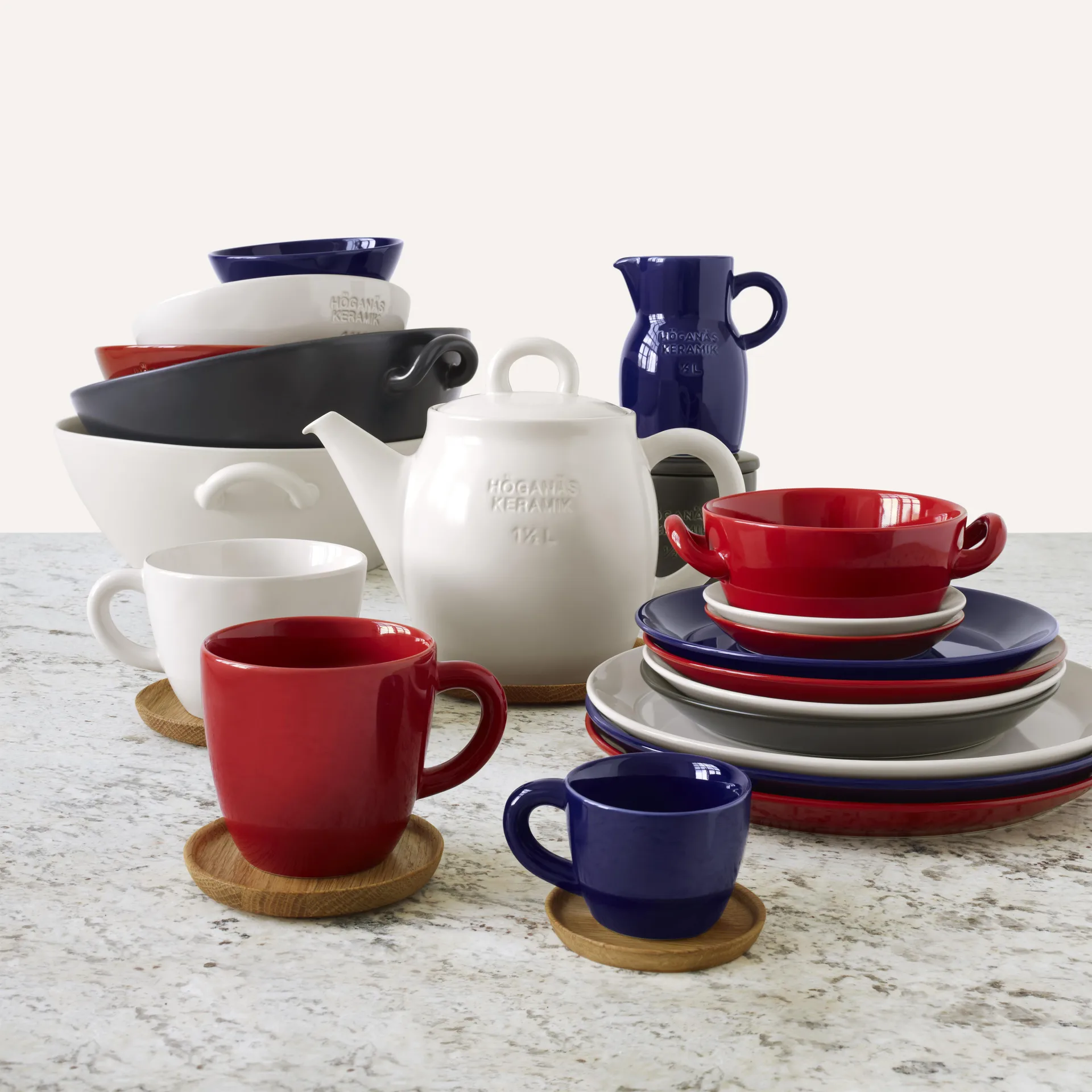 Höganäs coffee cup, red shiny Höganäs Keramik