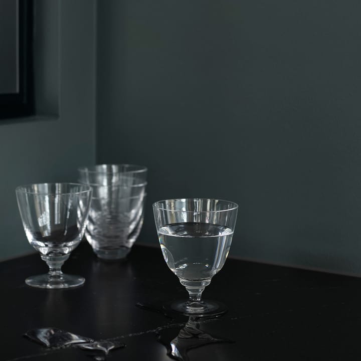 Flow glass on base 35 cl, clear Holmegaard