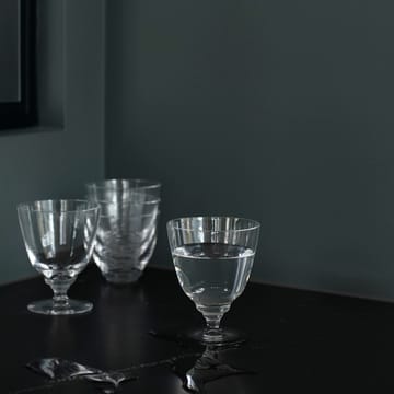 Flow glass on base 35 cl - clear - Holmegaard