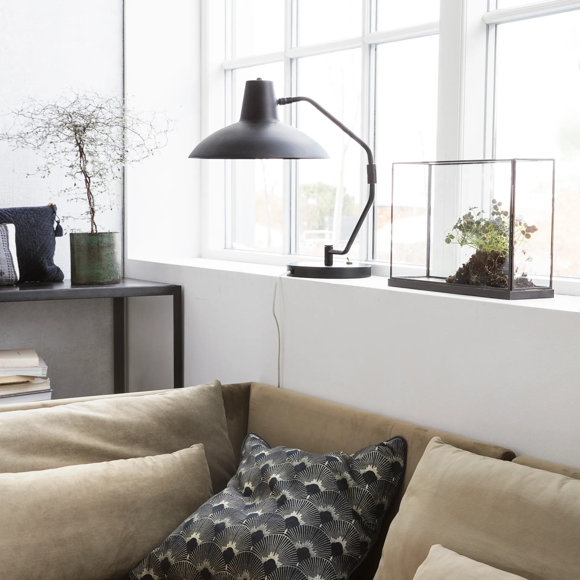 Advent viewing box, Metallic House Doctor