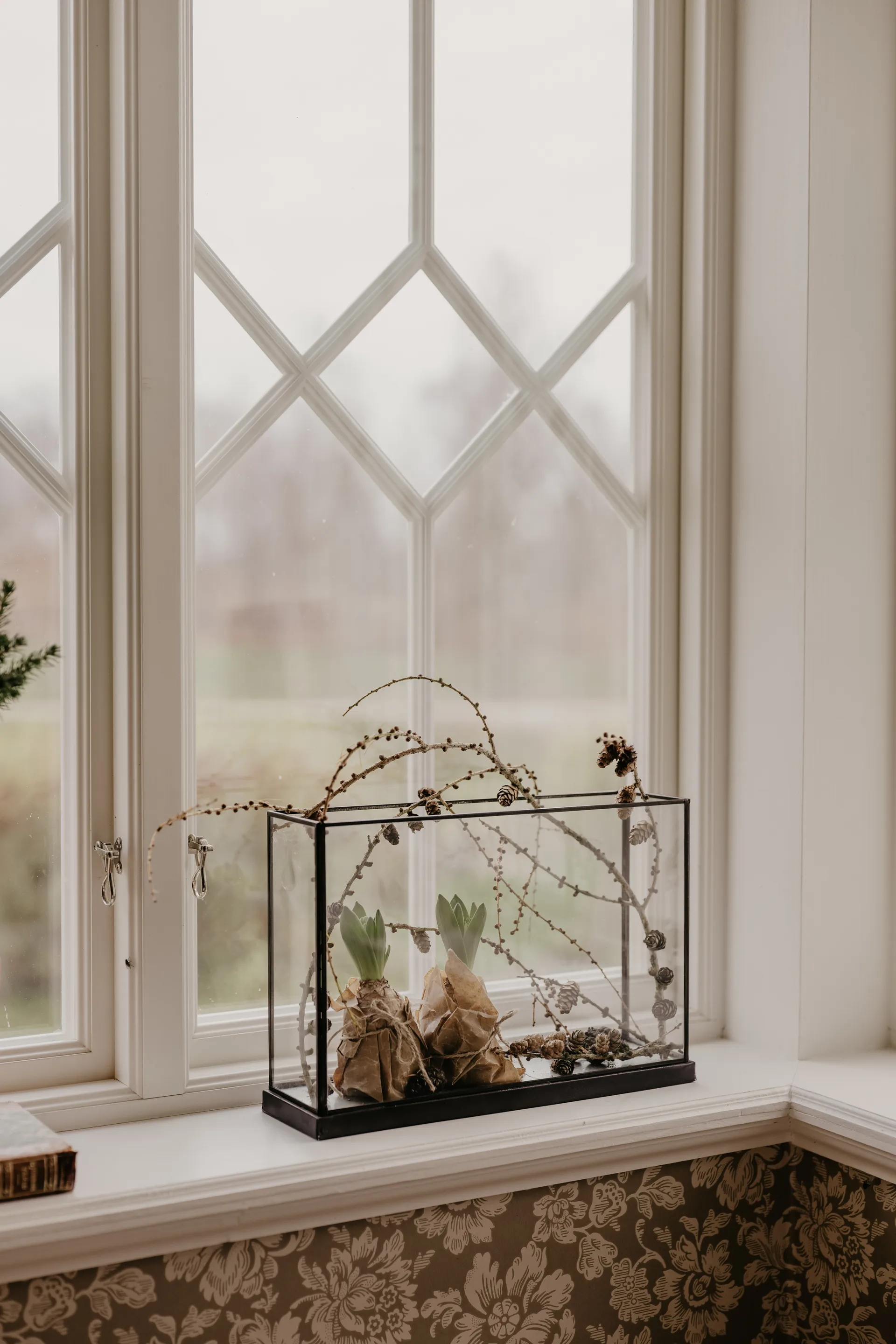 Advent viewing box, Metallic House Doctor