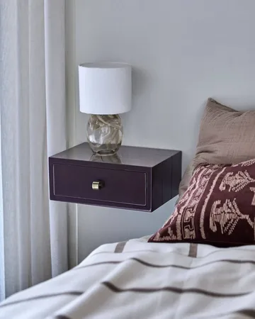 Bedsi side table/shelf 25x35x14 cm - Mulberry - House Doctor