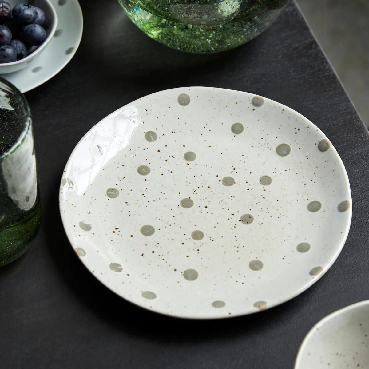 Dots plate Ø19.5 cm, Beige House Doctor