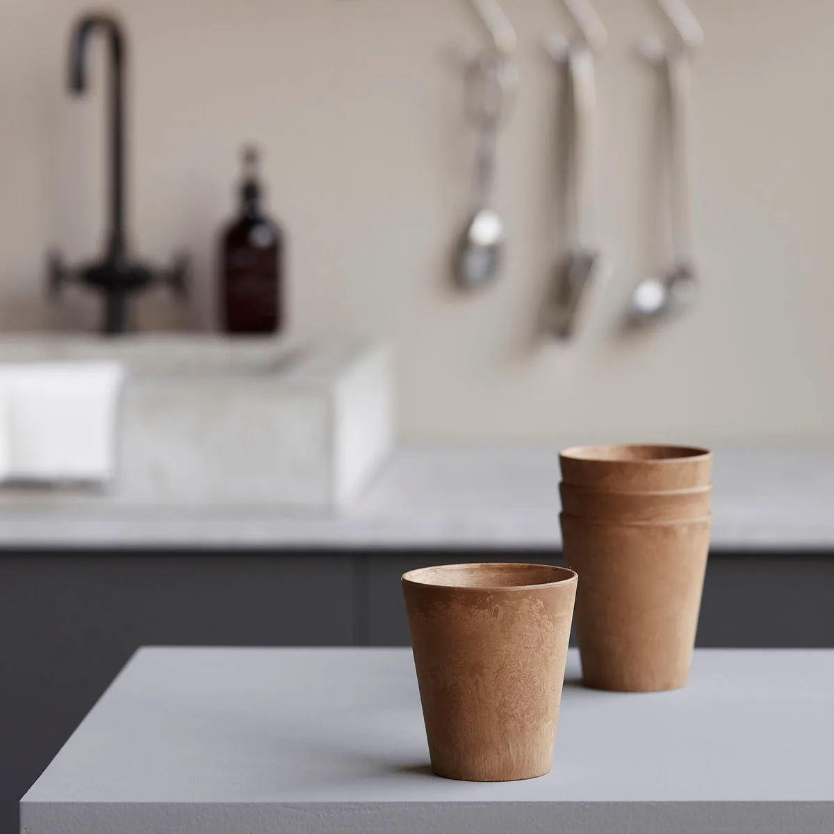 Serveur mug 4-pack, gold House Doctor