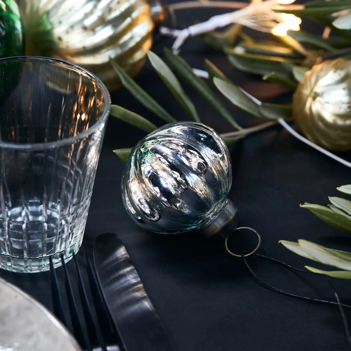 Shim Christmas tree bauble Ø8 cm, Silver House Doctor