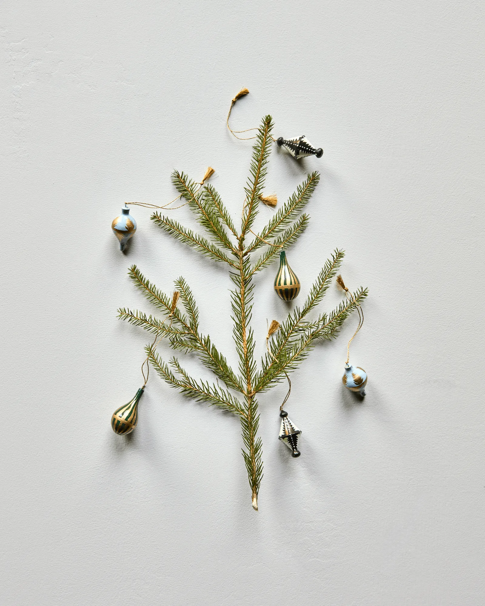 Stero Christmas hanging decorations, 6 pieces, Black, white, gold, blue, green House Doctor