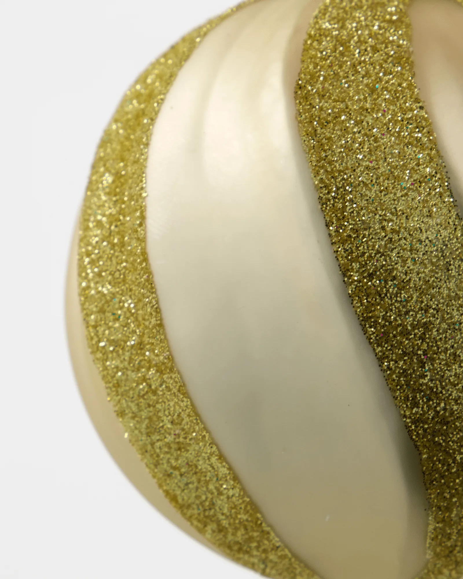 Swirl Christmas bauble 4-pack, Champagne-gold House Doctor