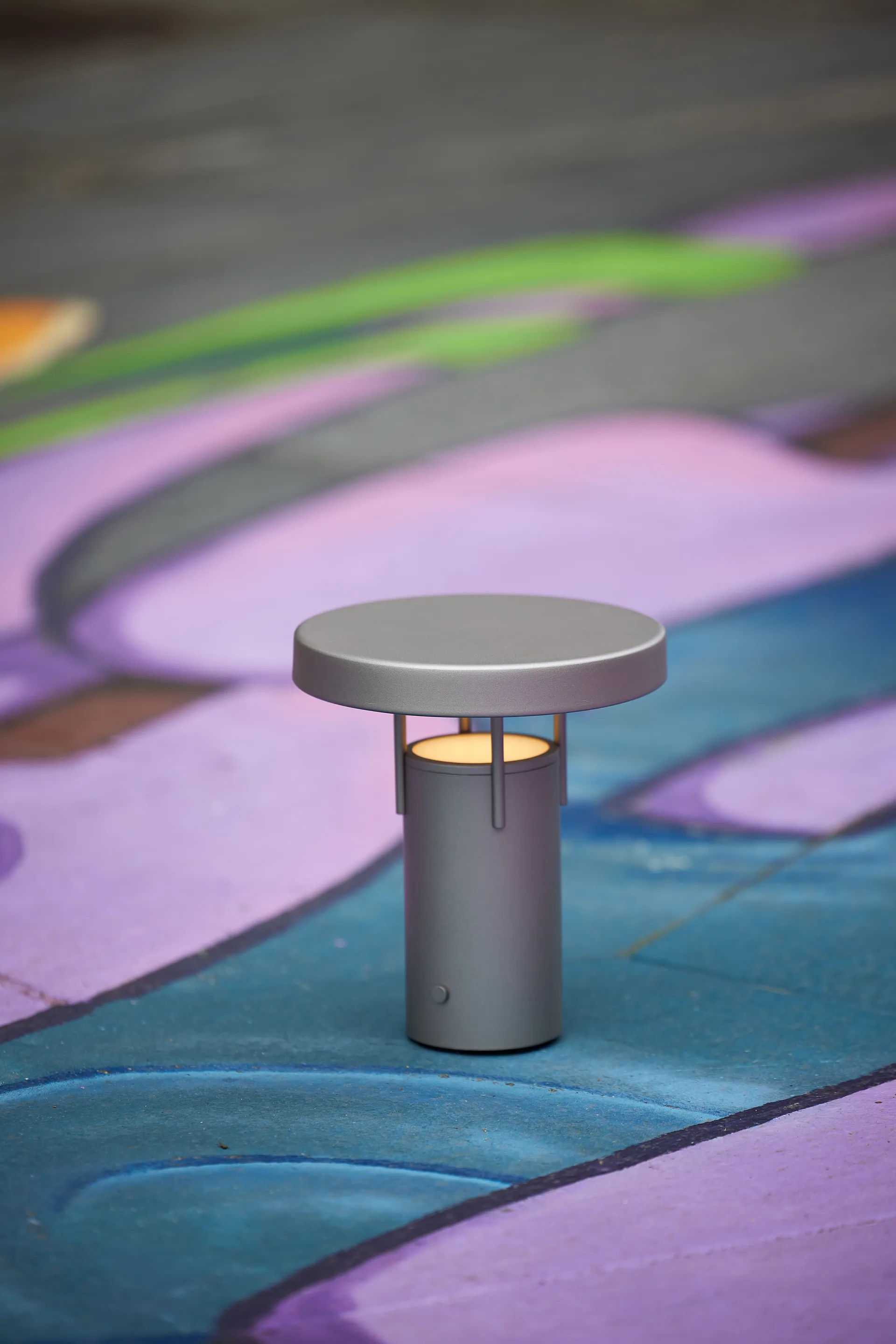 BringMe mini portable table lamp, Metallic sand Hübsch Interior