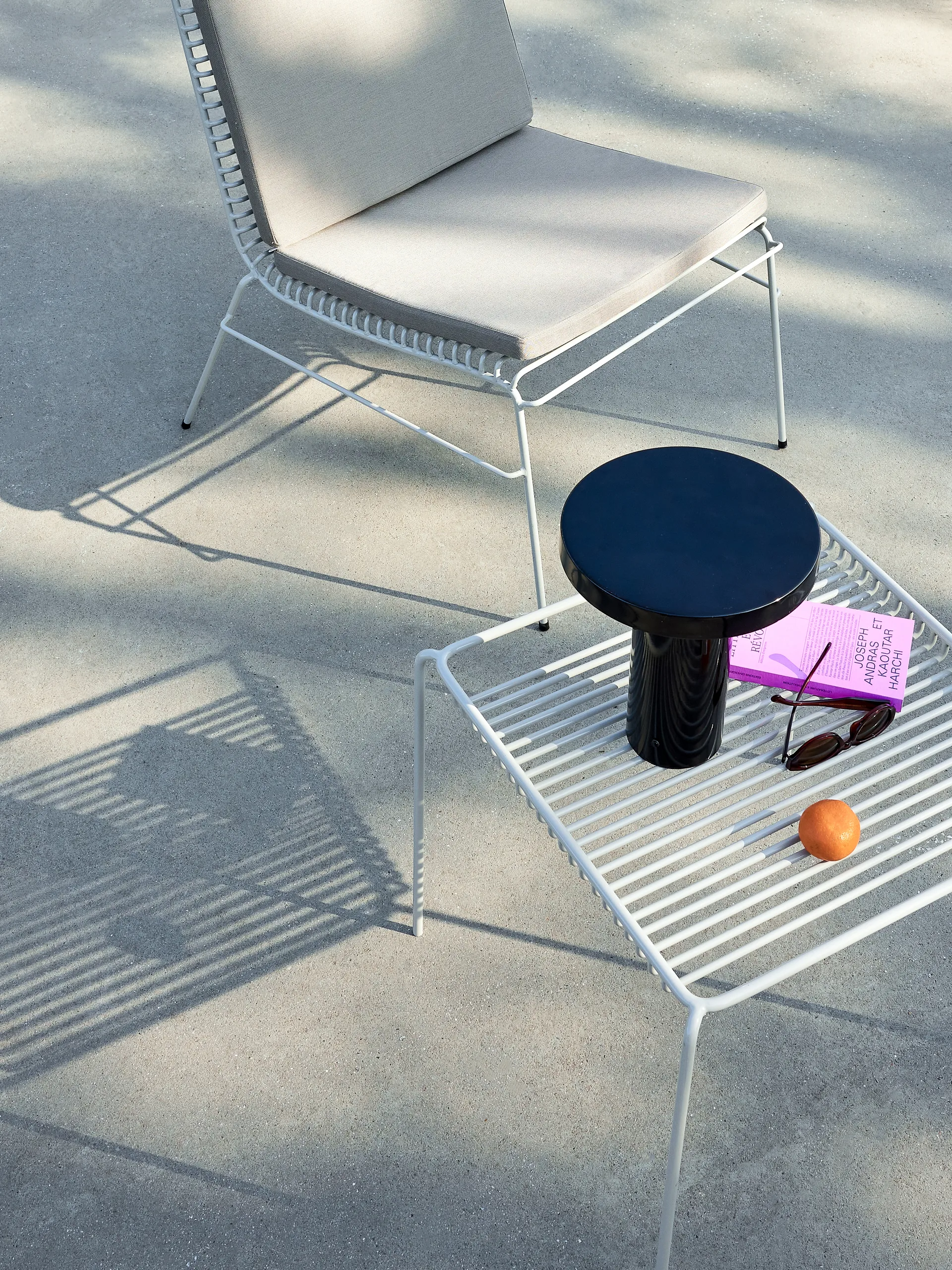 BringMe portable table lamp, Black Hübsch Interior