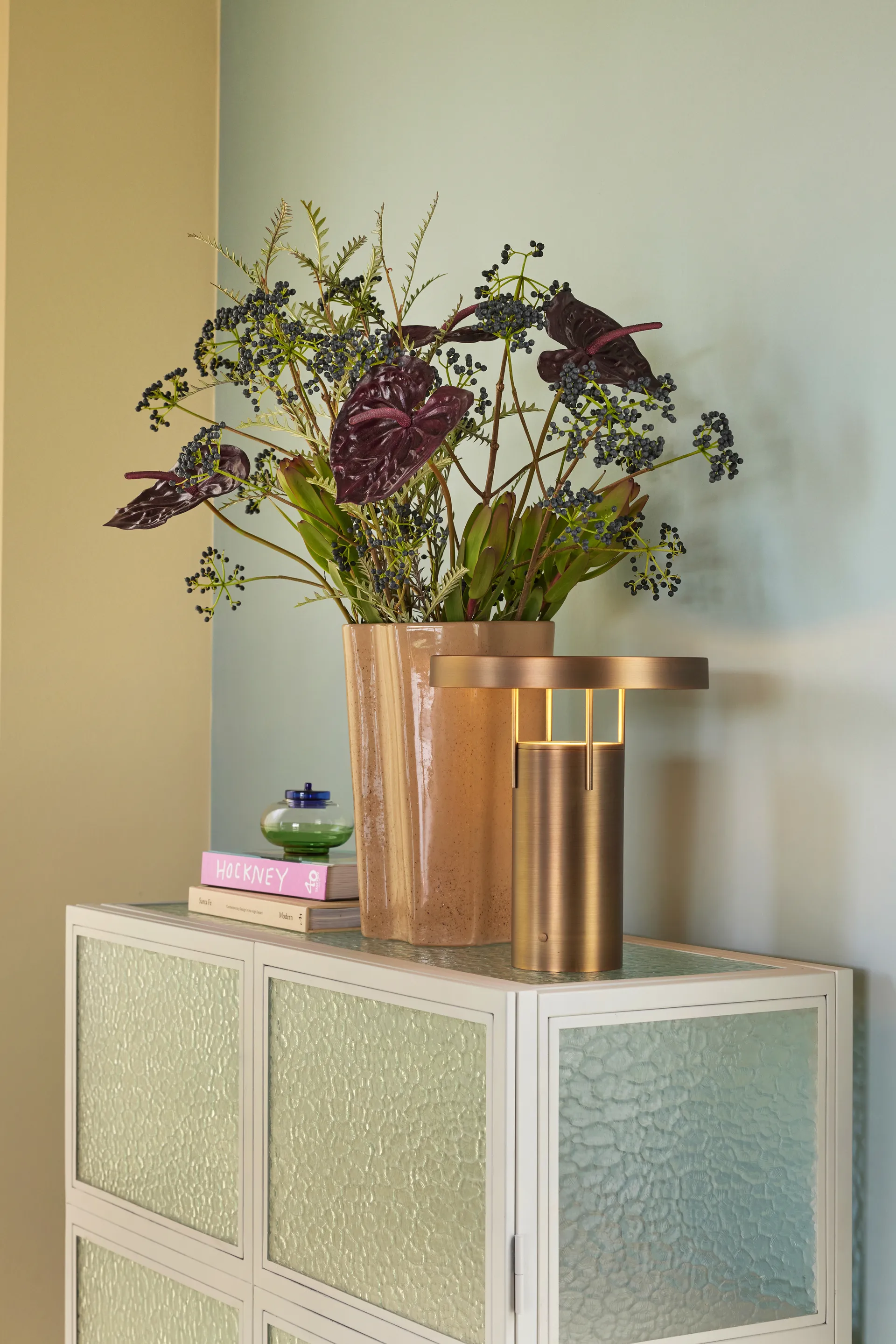 BringMe portable table lamp, Burnished brass, 28 cm Hübsch Interior